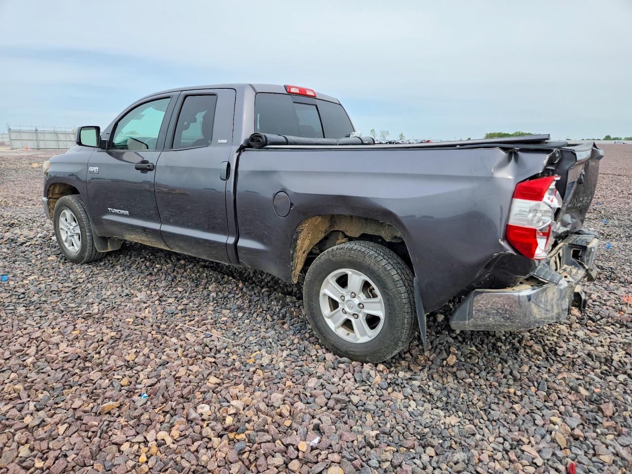 2018 Toyota Tundra Sr5 Серый vin: 5TFUW5F15JX743355