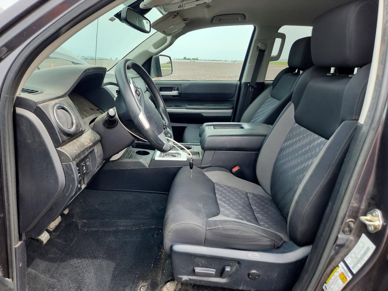 2018 Toyota Tundra Sr5 Серый vin: 5TFUW5F15JX743355