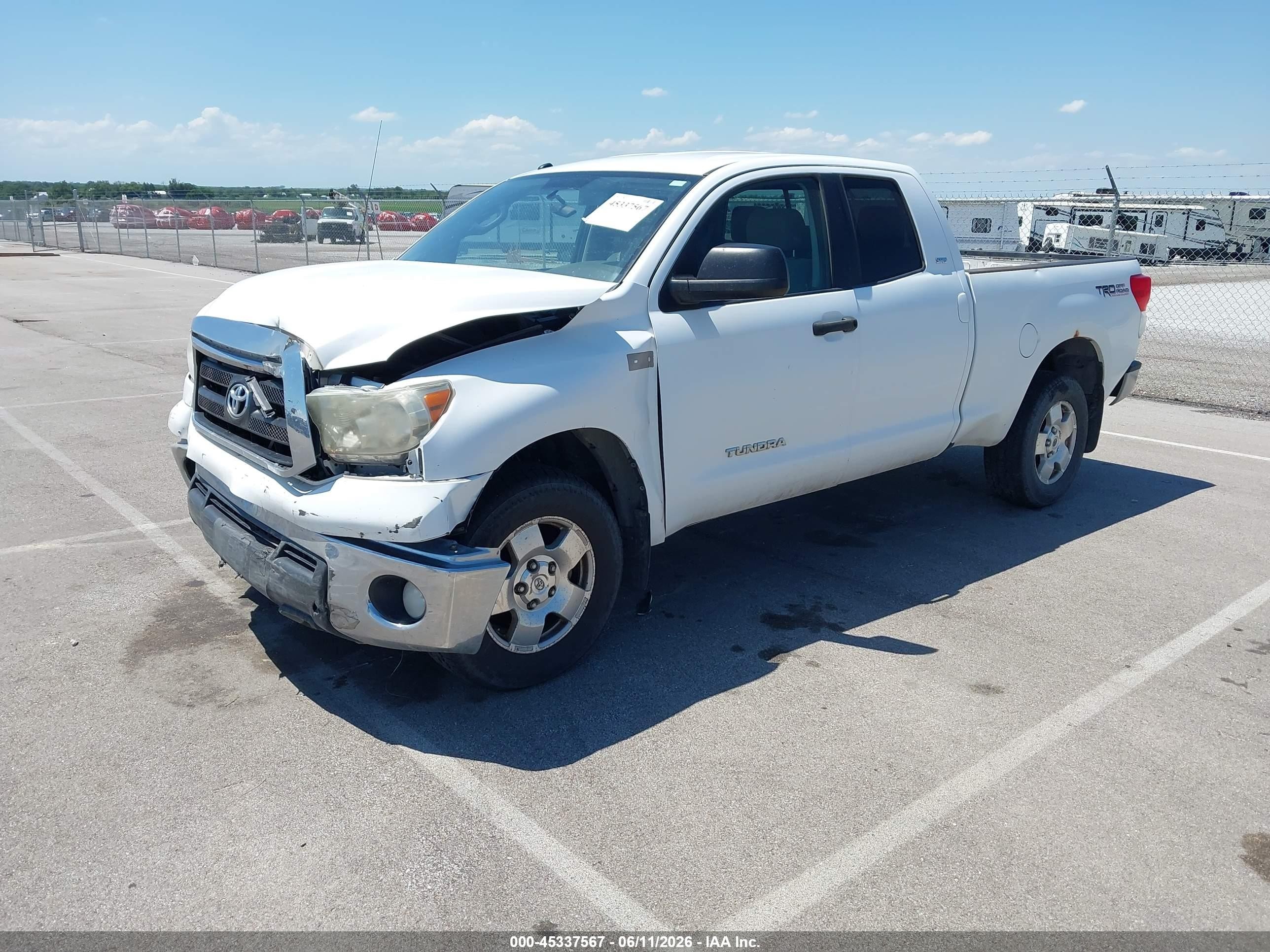 2010 Toyota Tundra Grade 5.7l V8 White vin: 5TFUW5F16AX142682