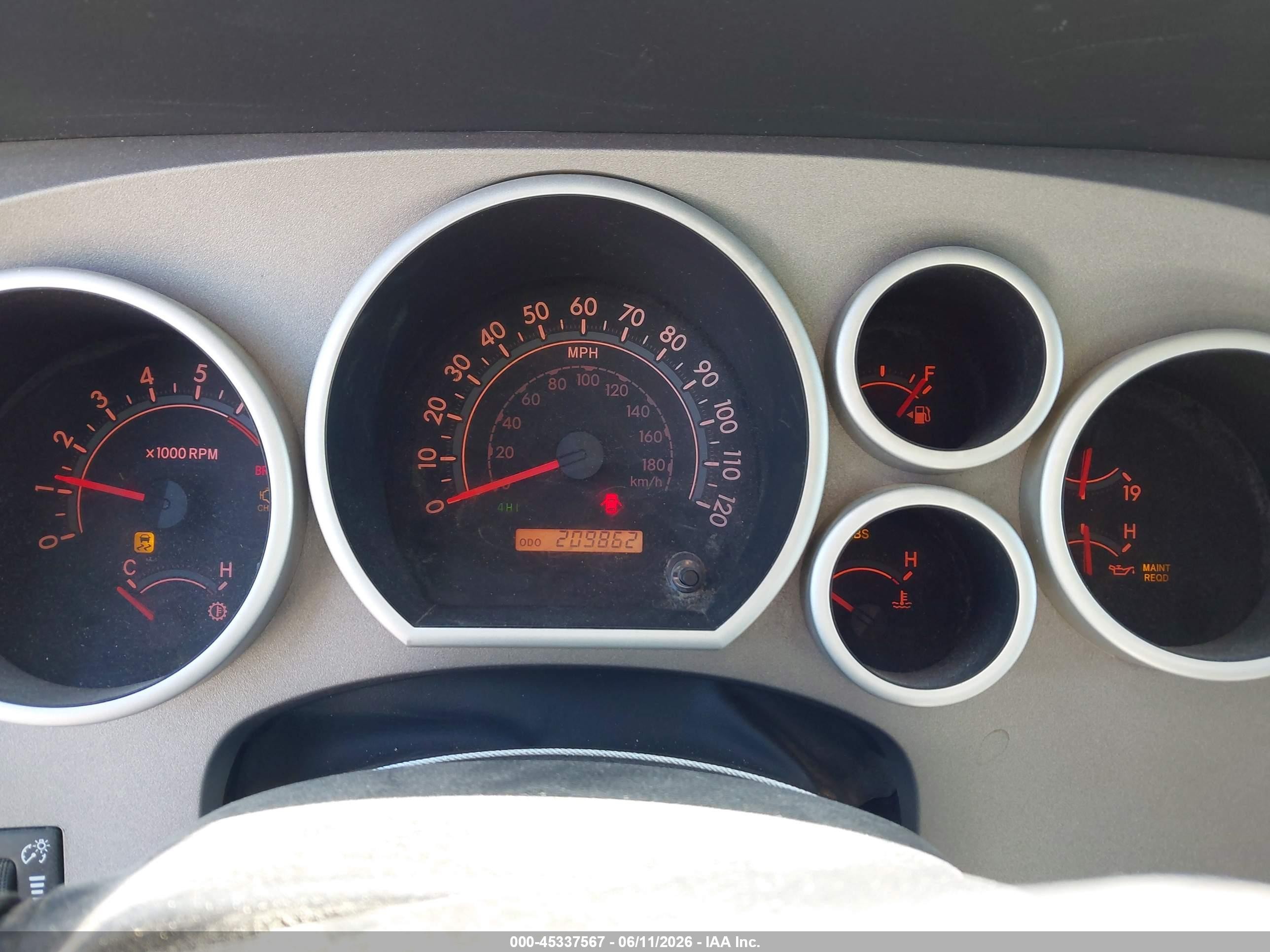 2010 Toyota Tundra Grade 5.7l V8 White vin: 5TFUW5F16AX142682