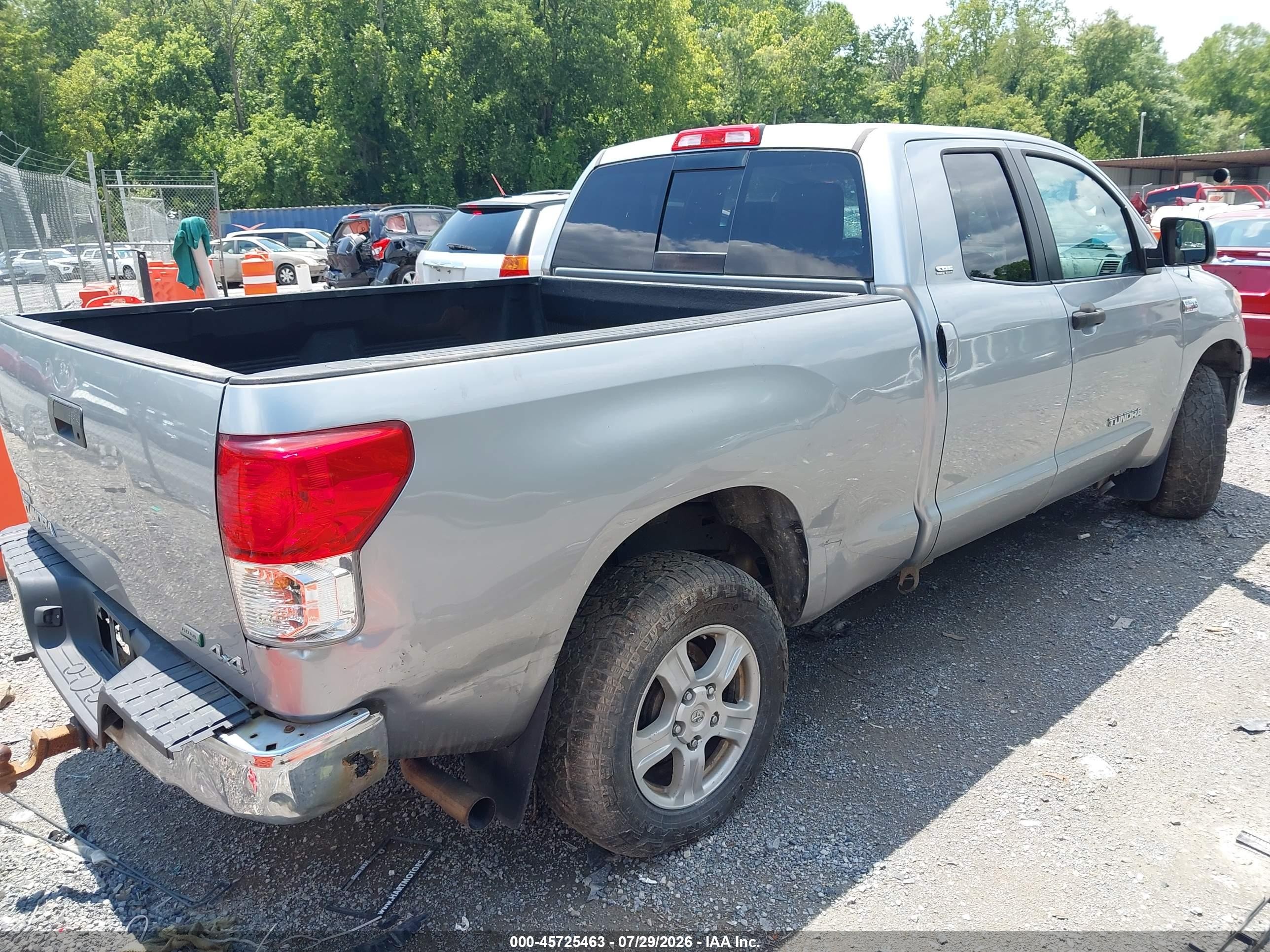 2011 Toyota Tundra Grade 5.7l V8 Silver vin: 5TFUW5F16BX168555