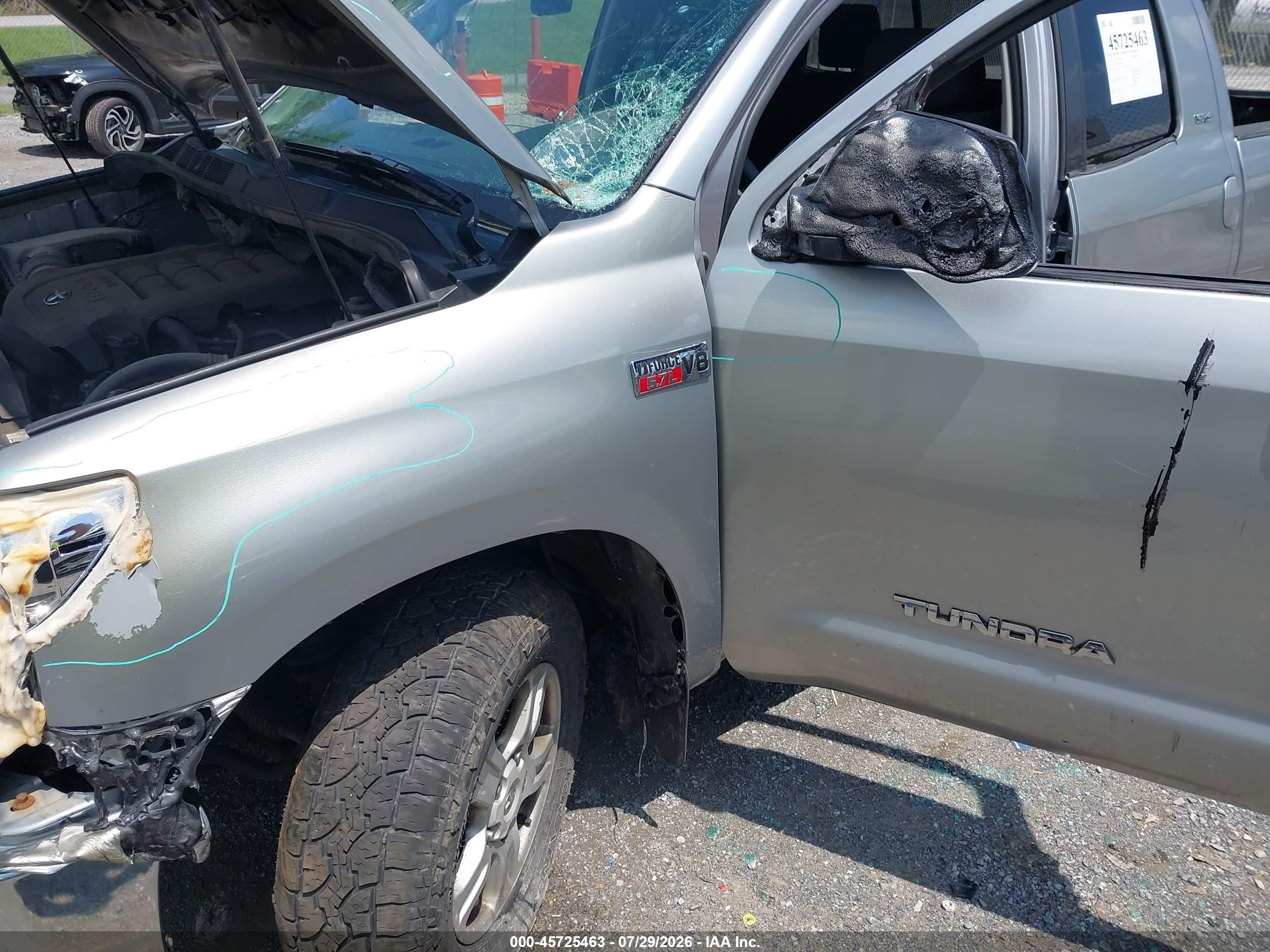 2011 Toyota Tundra Grade 5.7l V8 Silver vin: 5TFUW5F16BX168555