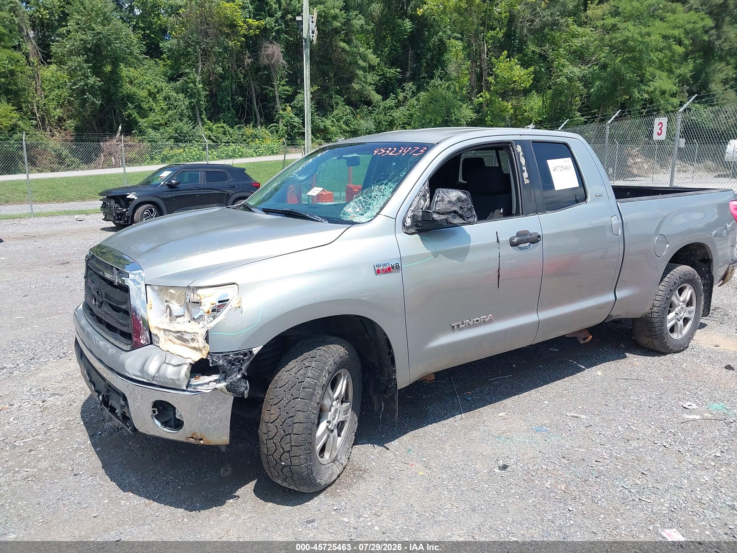 2011 Toyota Tundra Grade 5.7l V8 Silver vin: 5TFUW5F16BX168555