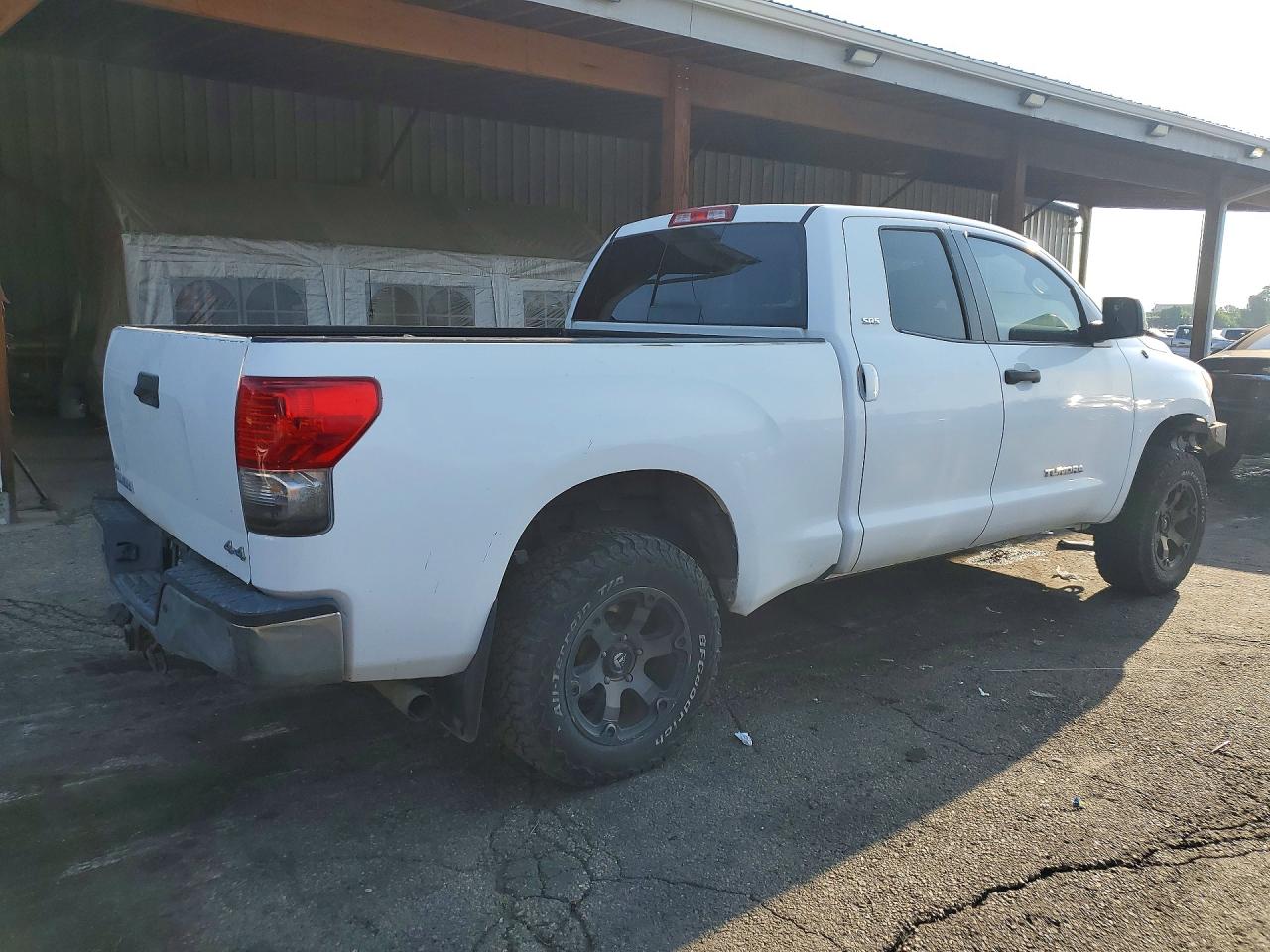 2013 Toyota Tundra Double Cab Sr5 Белый vin: 5TFUW5F16DX293395
