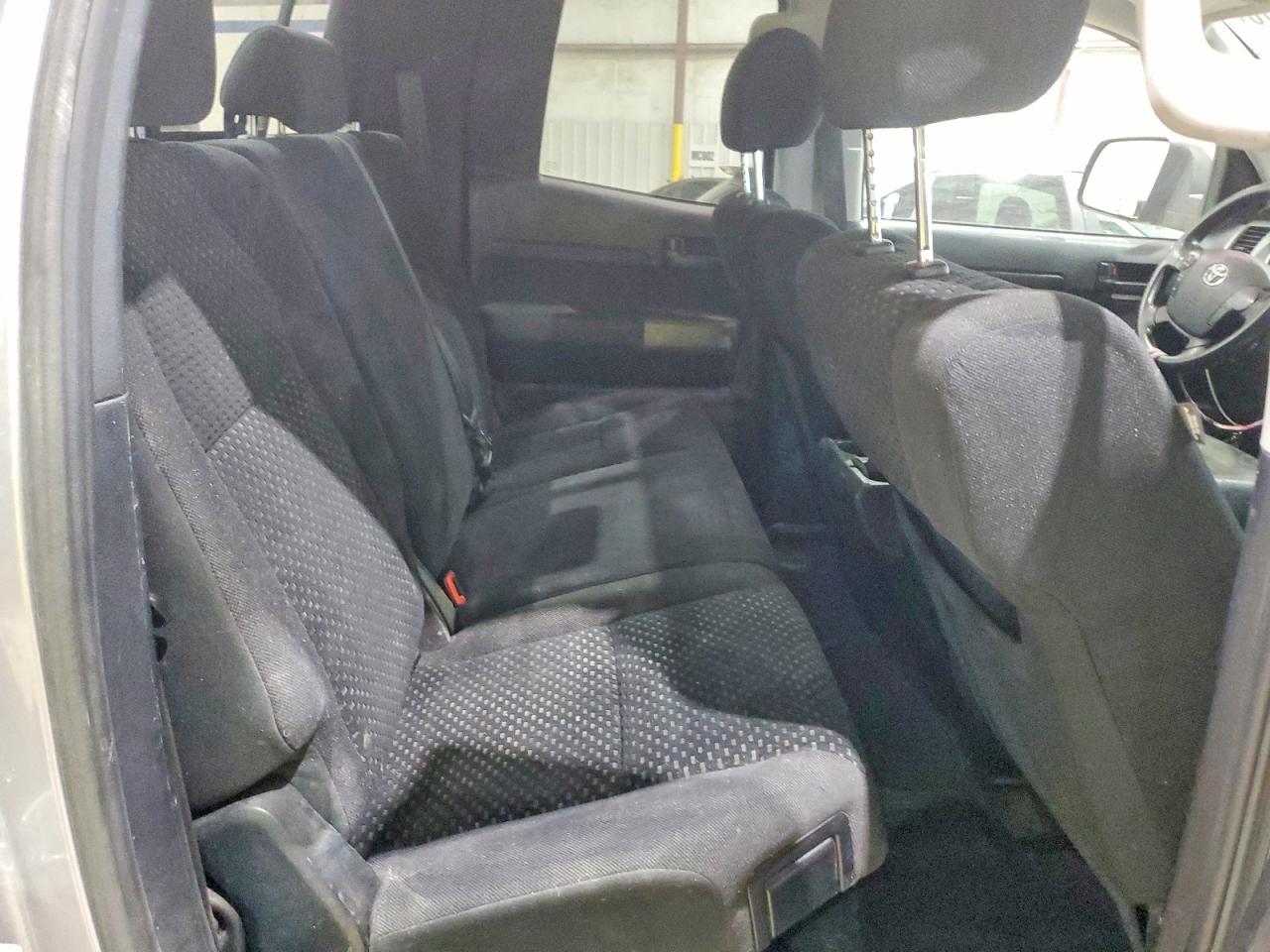 2013 Toyota Tundra Double Cab Sr5 Серебряный vin: 5TFUW5F16DX319221