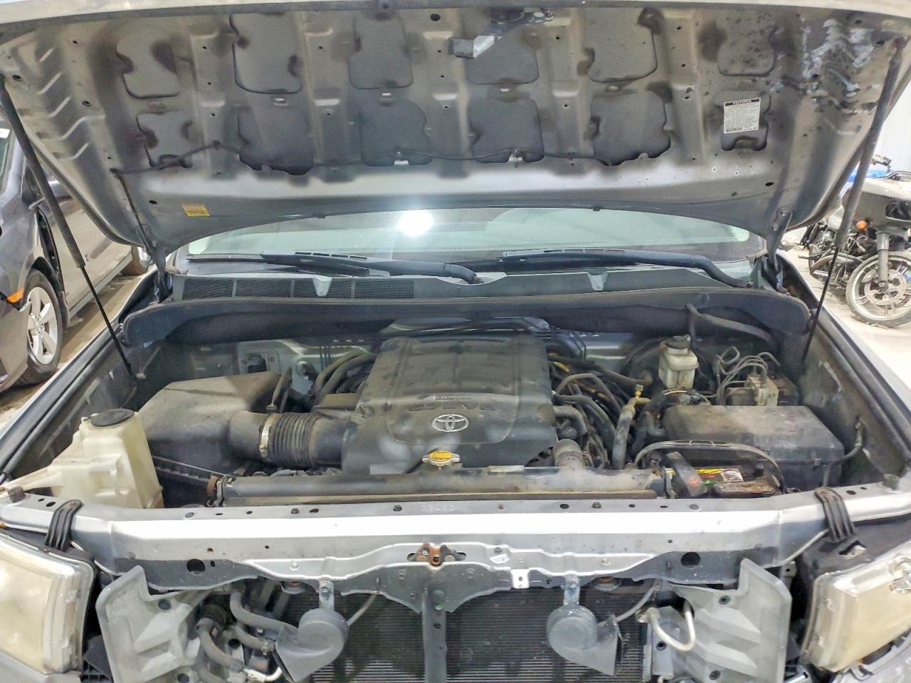 2013 Toyota Tundra Double Cab Sr5 Серебряный vin: 5TFUW5F16DX319221