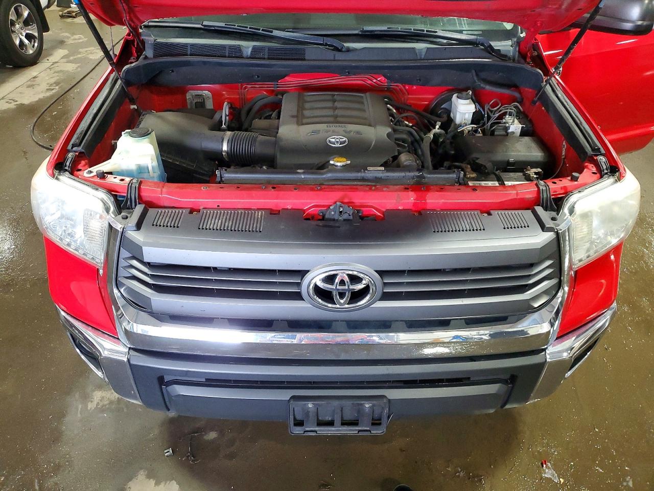 2014 Toyota Tundra Sr5 Red vin: 5TFUW5F16EX330284