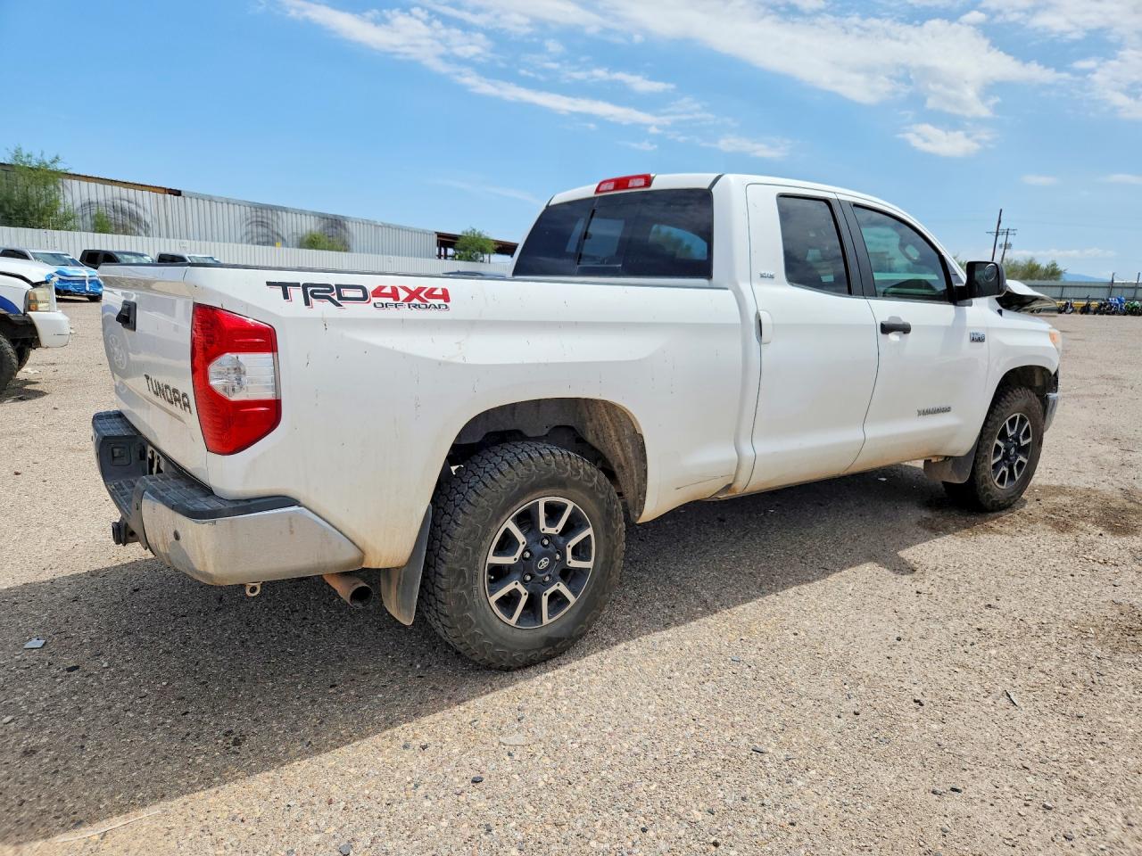 2015 Toyota Tundra Sr5 Белый vin: 5TFUW5F16FX437952