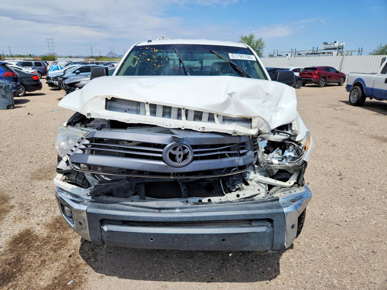 2015 Toyota Tundra Sr5 Белый vin: 5TFUW5F16FX437952