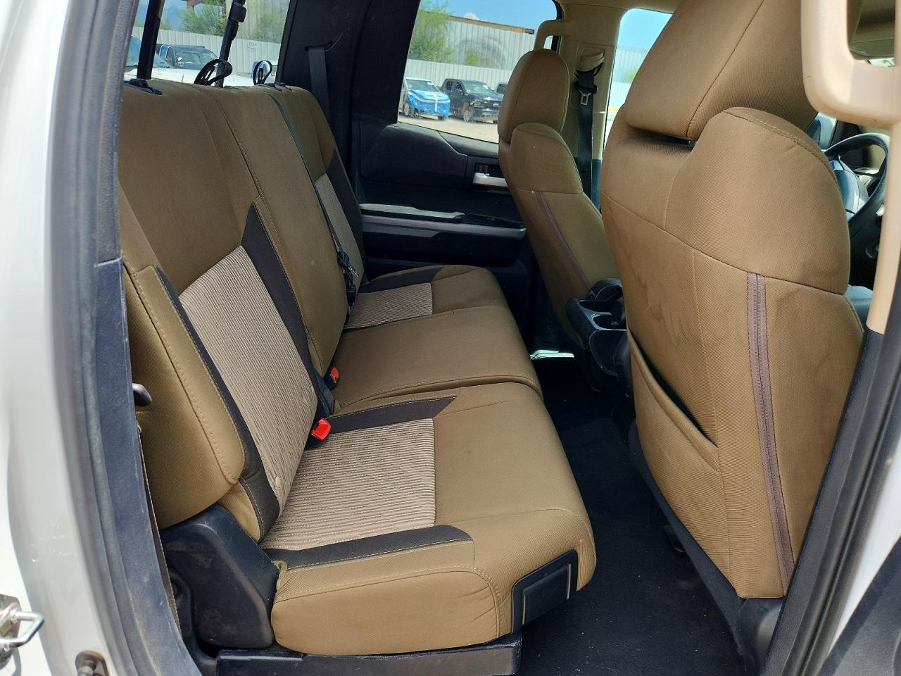 2015 Toyota Tundra Sr5 Белый vin: 5TFUW5F16FX437952