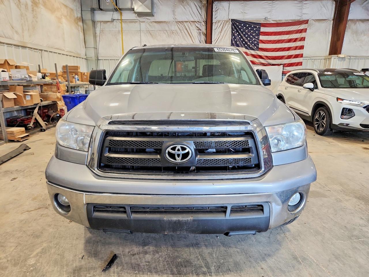 2010 Toyota Tundra Double Cab Sr5 Silver vin: 5TFUW5F17AX096294