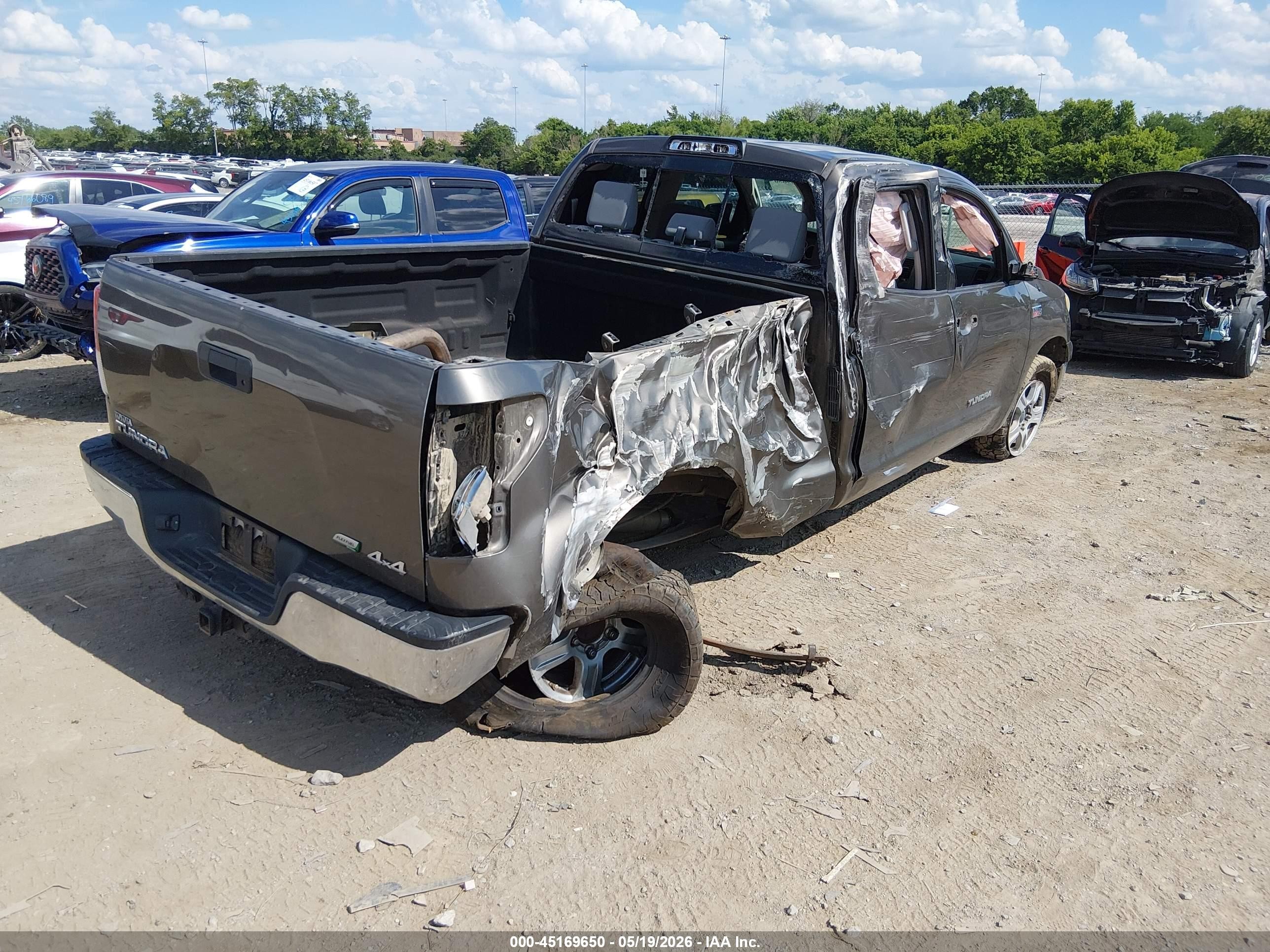 2010 Toyota Tundra Grade 5.7l V8 Gold vin: 5TFUW5F17AX125843