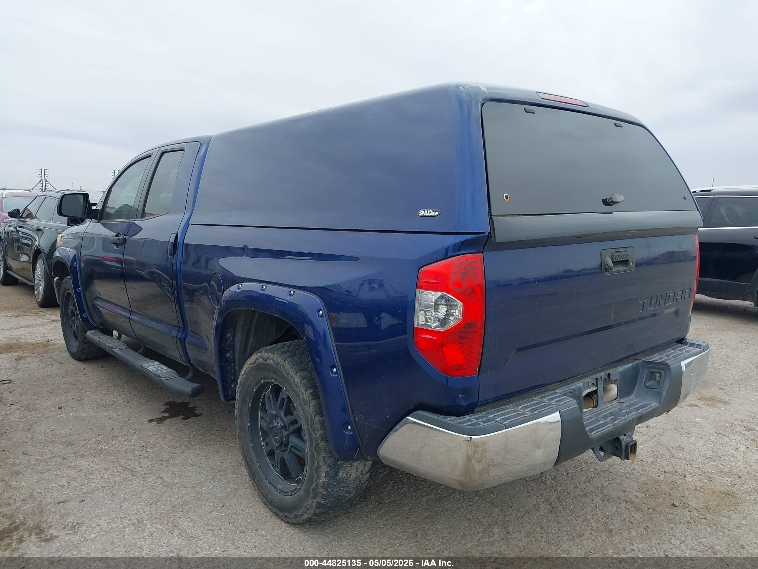 2015 Toyota Tundra Sr5 5.7l V8 Dark Blue vin: 5TFUW5F17FX417225