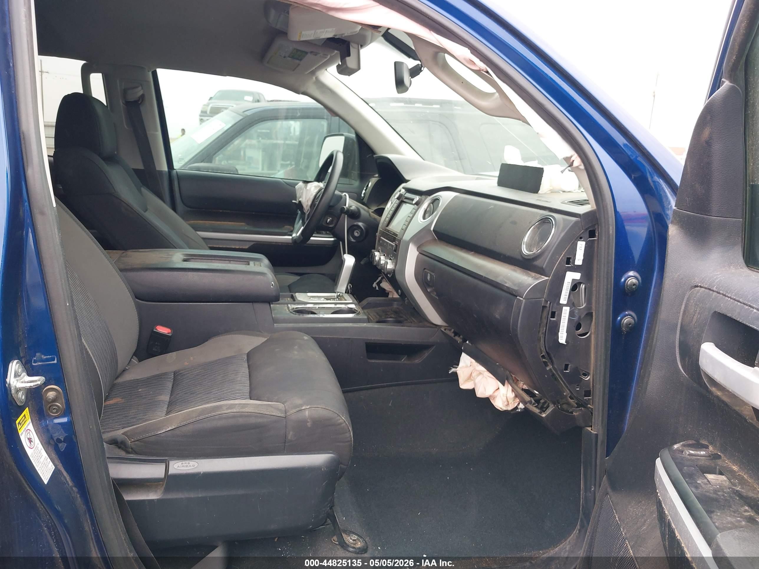 2015 Toyota Tundra Sr5 5.7l V8 Dark Blue vin: 5TFUW5F17FX417225