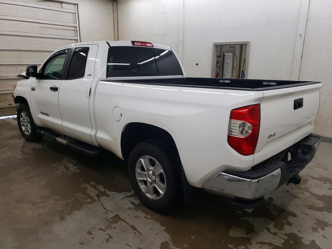 2015 Toyota Tundra Sr5 White vin: 5TFUW5F17FX435031