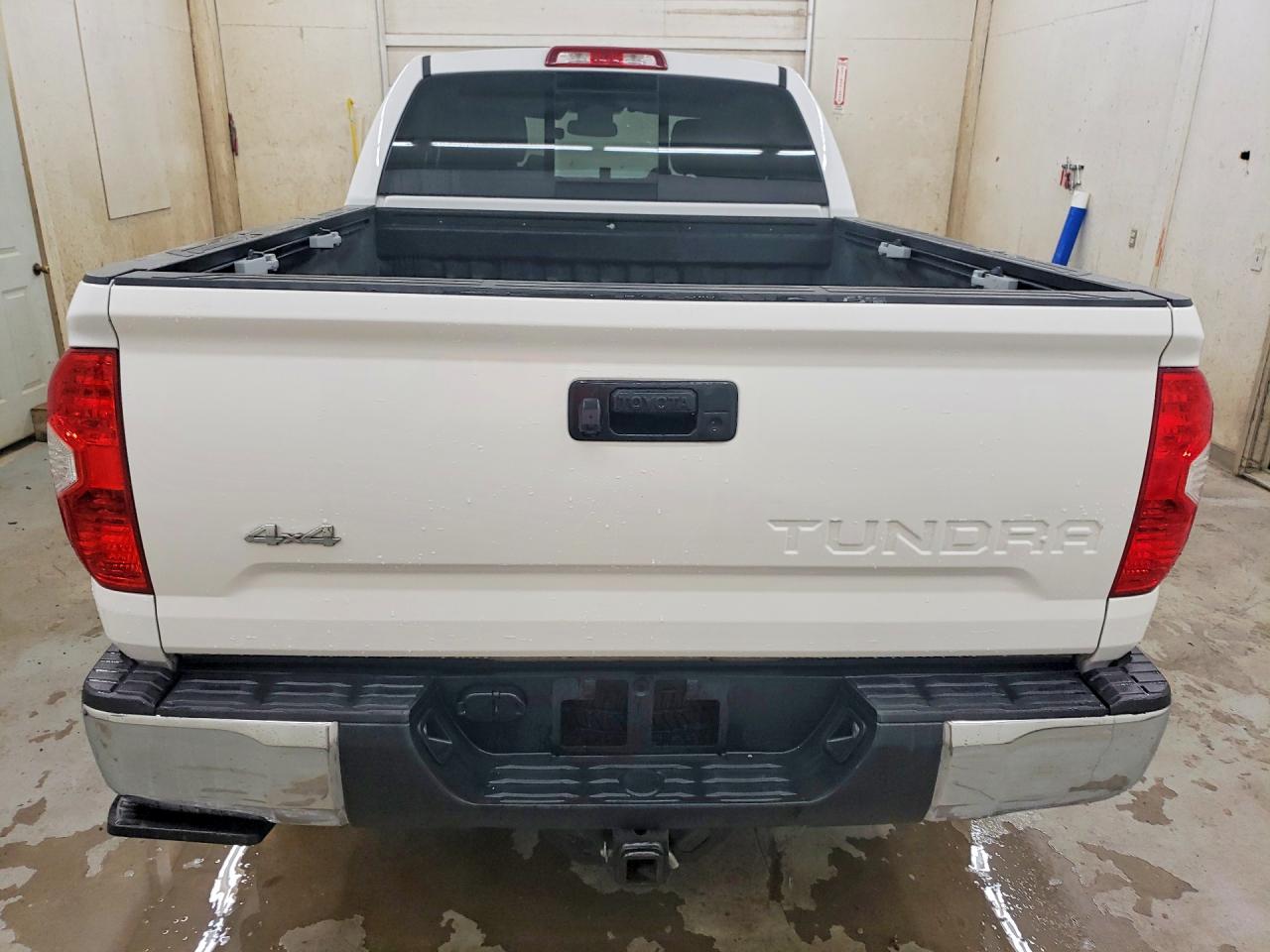 2015 Toyota Tundra Sr5 White vin: 5TFUW5F17FX435031