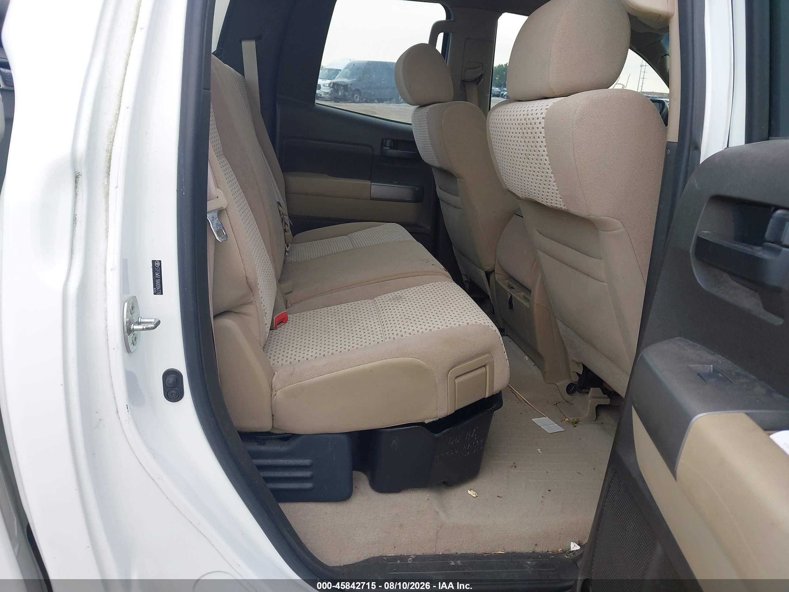 2010 Toyota Tundra Grade 5.7l V8 White vin: 5TFUW5F18AX094778