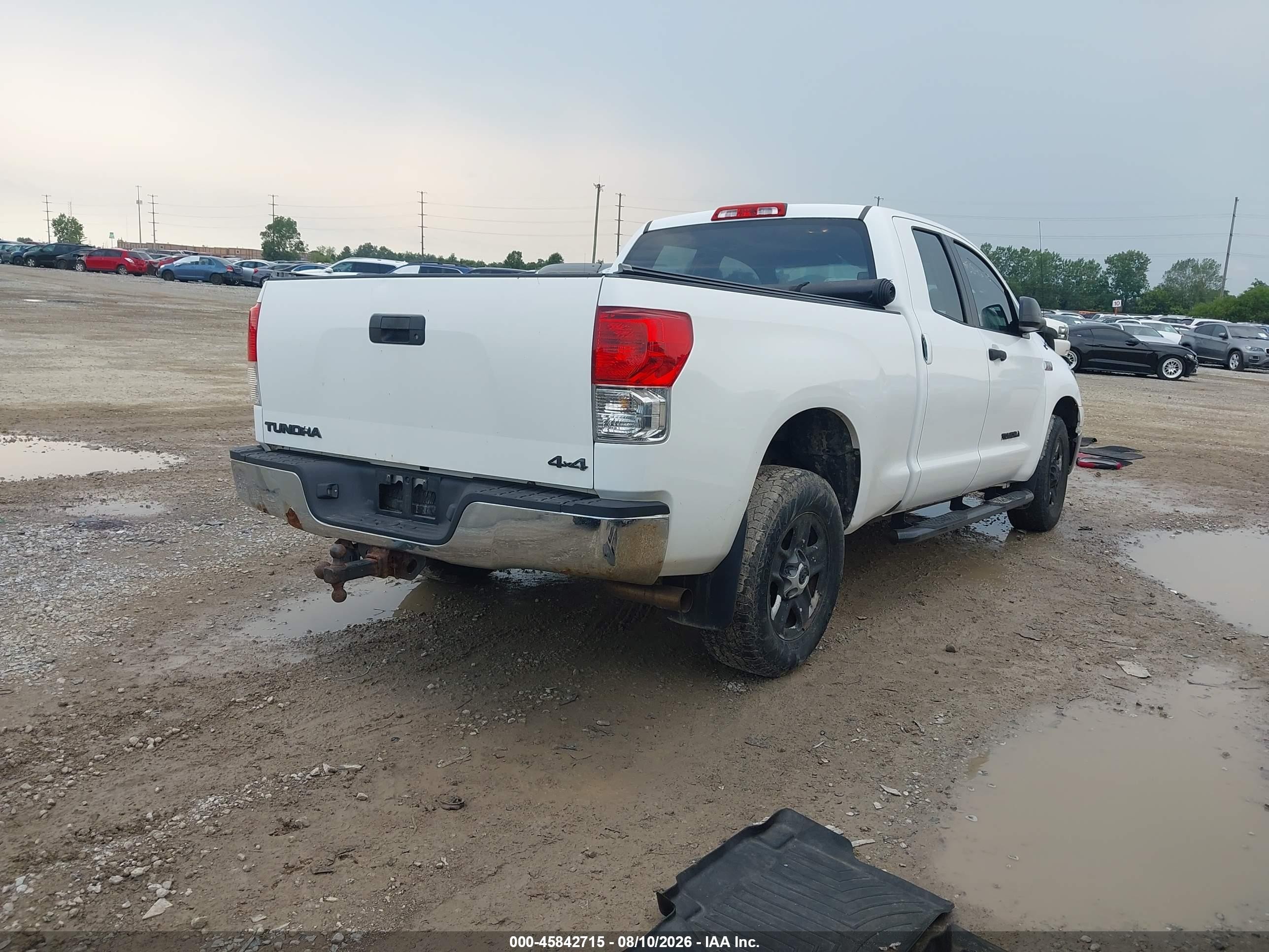 2010 Toyota Tundra Grade 5.7l V8 White vin: 5TFUW5F18AX094778