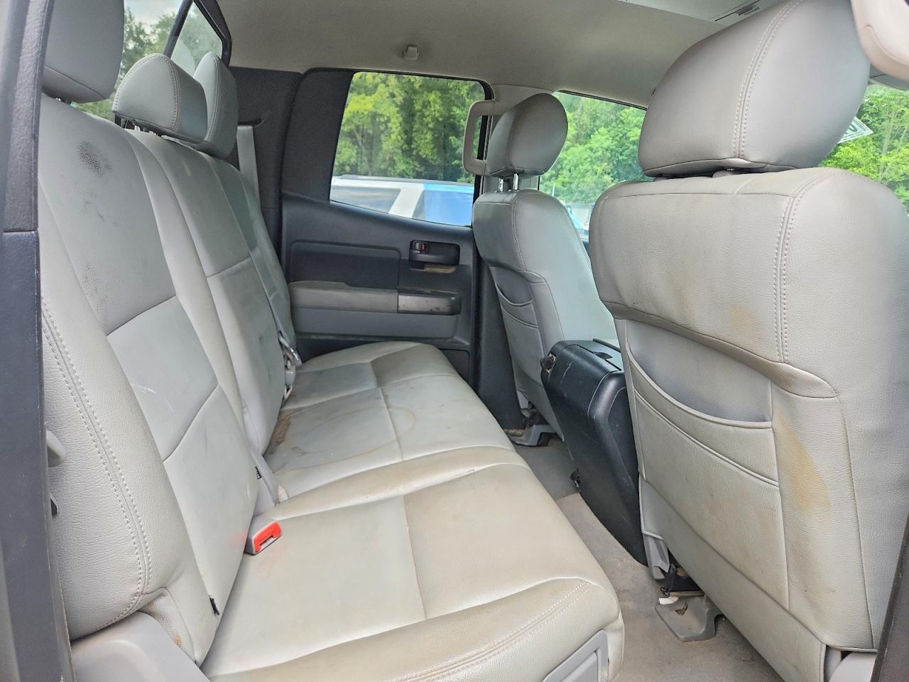 2011 Toyota Tundra Double Cab Sr5 Белый vin: 5TFUW5F18BX164197