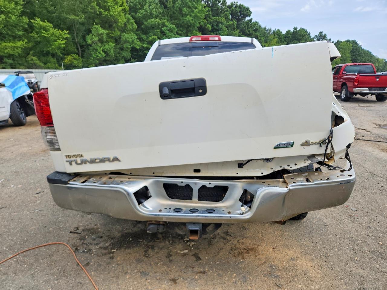2011 Toyota Tundra Double Cab Sr5 Белый vin: 5TFUW5F18BX164197