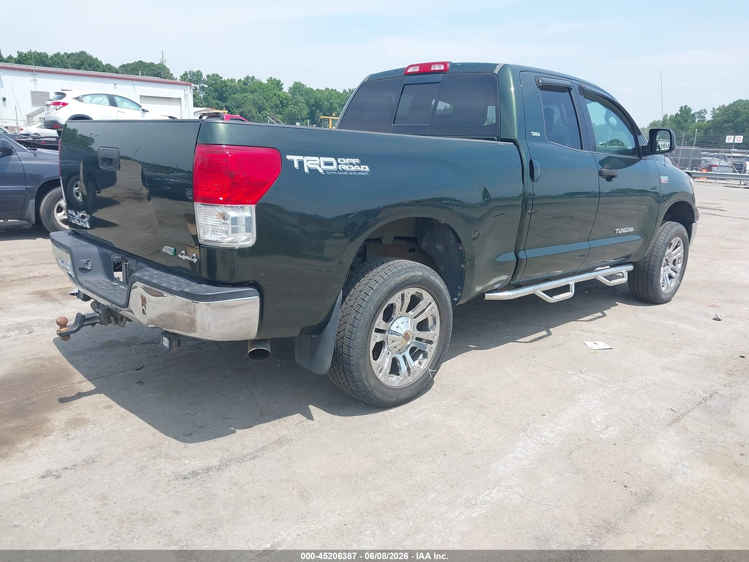 2011 Toyota Tundra Grade 5.7l V8 Green vin: 5TFUW5F18BX200714