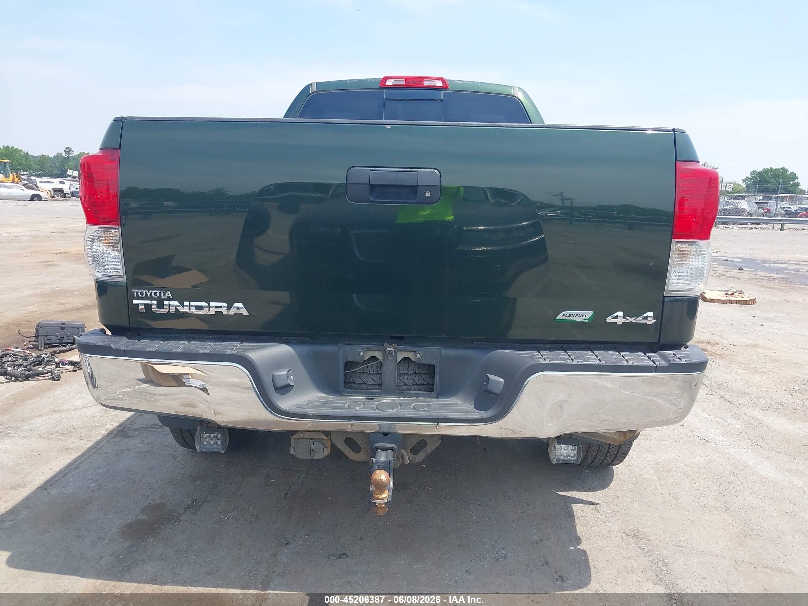 2011 Toyota Tundra Grade 5.7l V8 Green vin: 5TFUW5F18BX200714