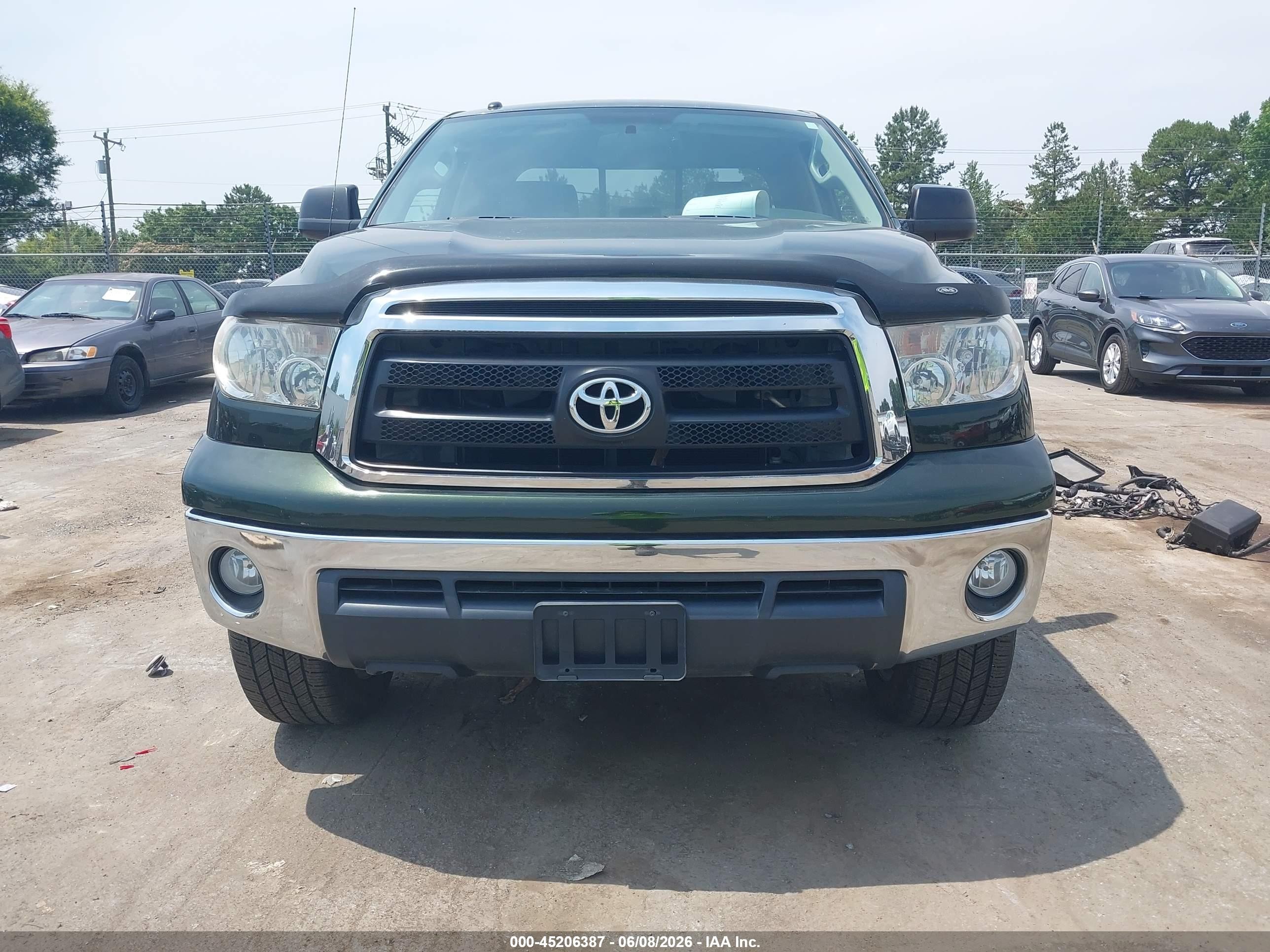 2011 Toyota Tundra Grade 5.7l V8 Green vin: 5TFUW5F18BX200714