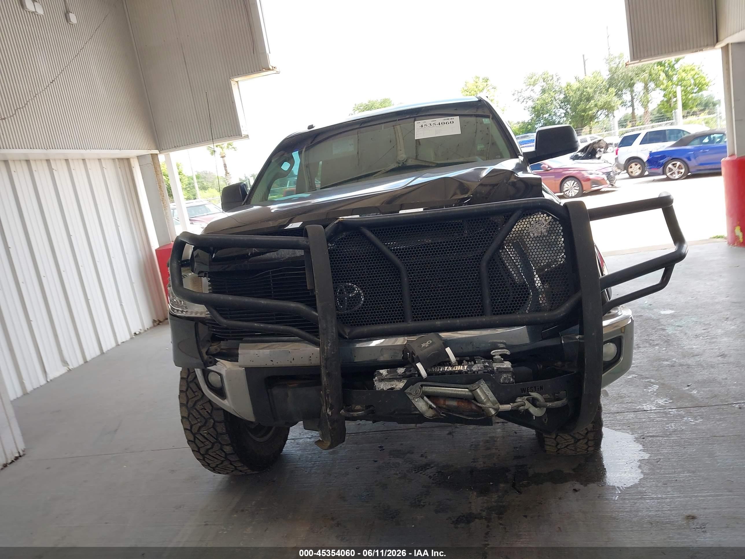 2014 Toyota Tundra Sr5 5.7l V8 Black vin: 5TFUW5F18EX409018