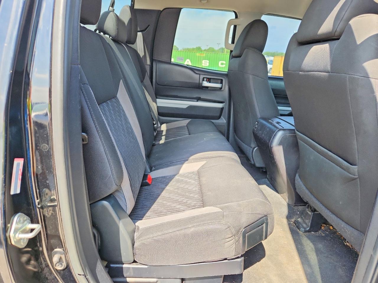 2015 Toyota Tundra Sr5 Black vin: 5TFUW5F18FX425690