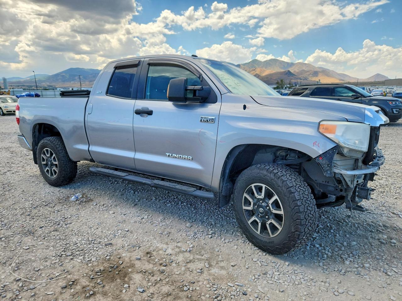 2015 Toyota Tundra Sr5 Silver vin: 5TFUW5F18FX461153