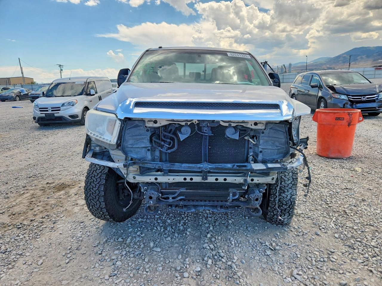 2015 Toyota Tundra Sr5 Silver vin: 5TFUW5F18FX461153
