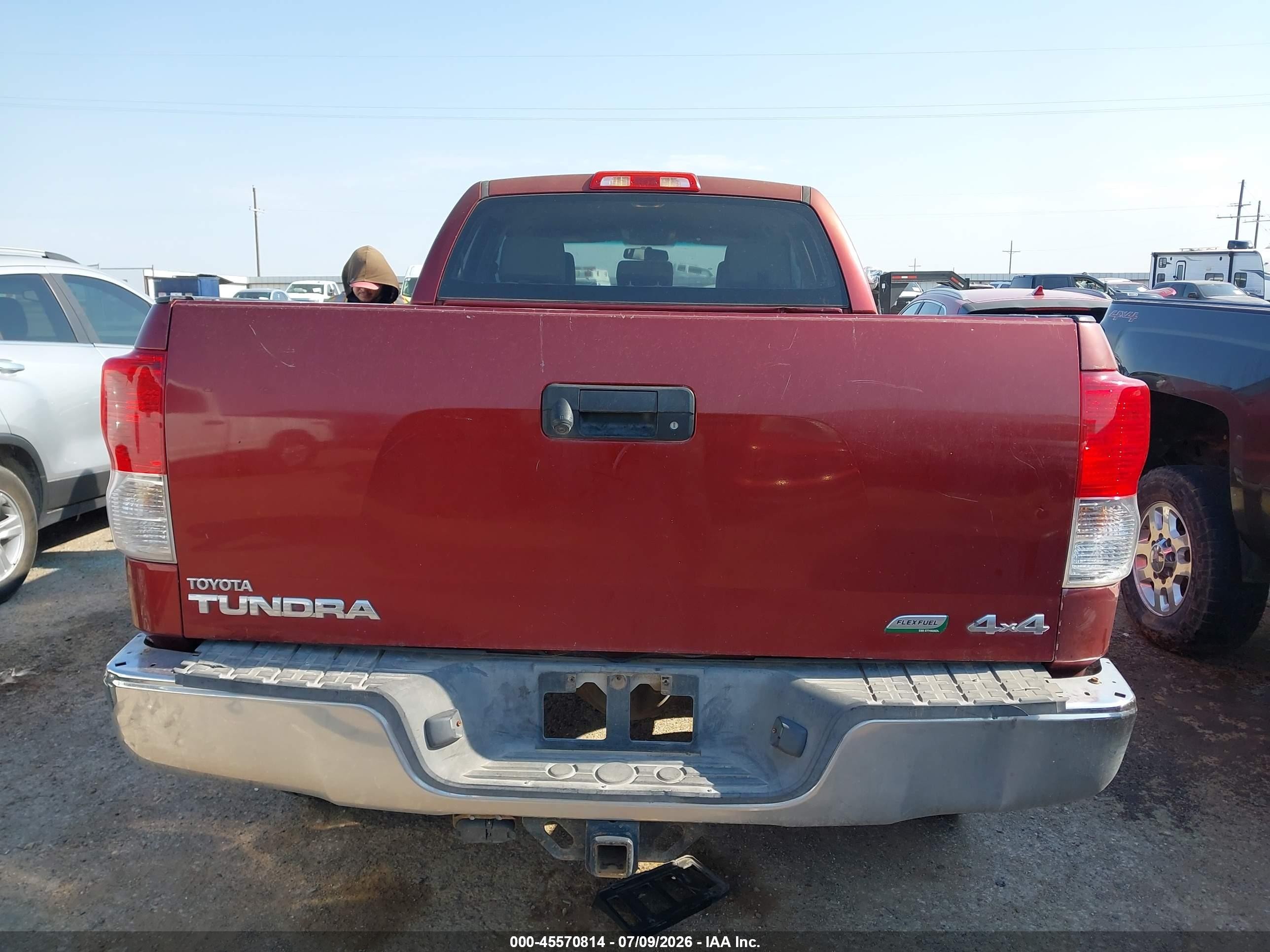 2010 Toyota Tundra Grade 5.7l V8 Red vin: 5TFUW5F19AX112625