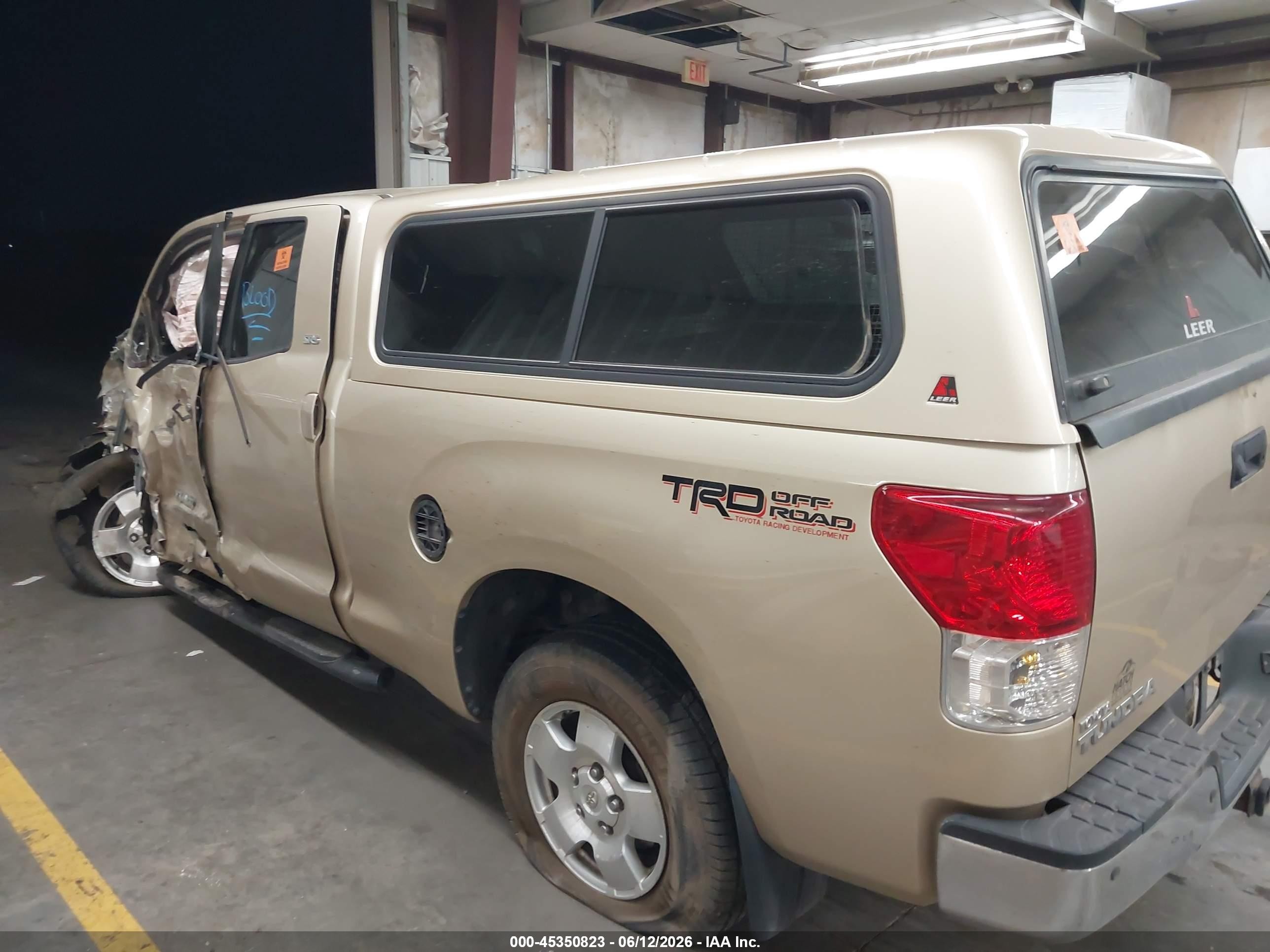 2010 Toyota Tundra Grade 5.7l V8 Tan vin: 5TFUW5F19AX116612