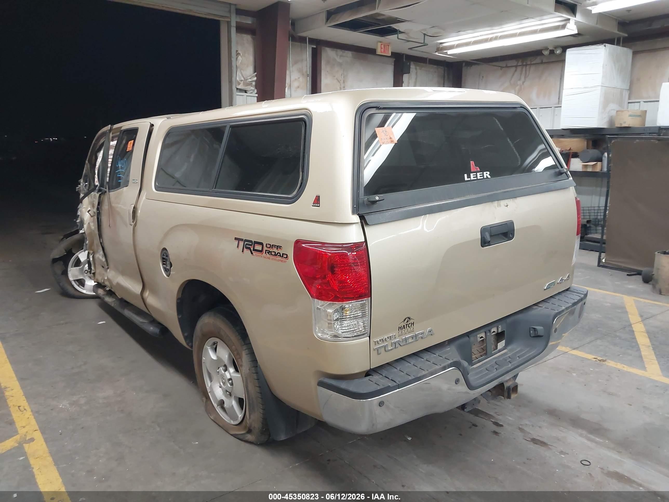 2010 Toyota Tundra Grade 5.7l V8 Tan vin: 5TFUW5F19AX116612