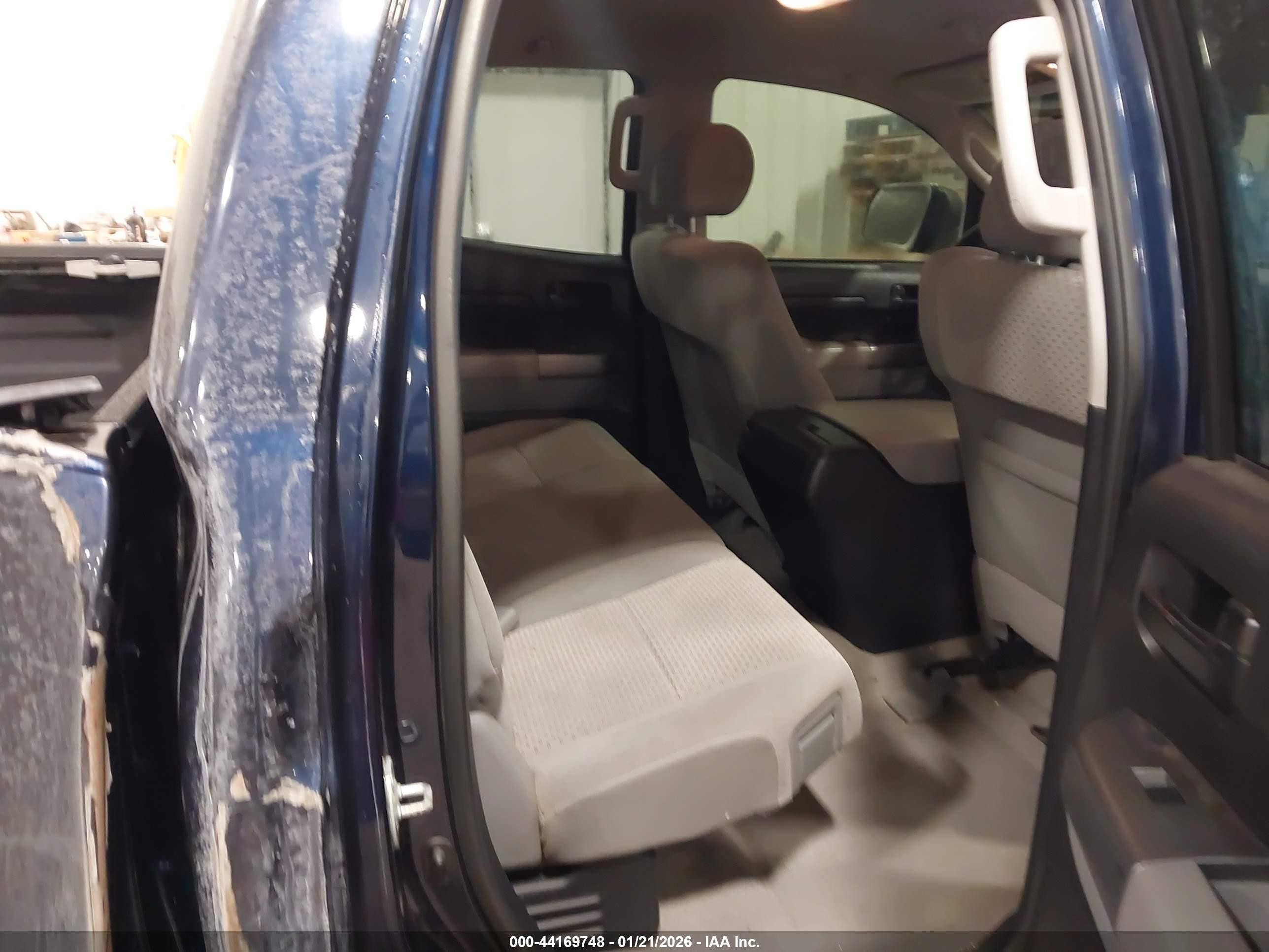 2010 Toyota Tundra Grade 5.7l V8 Синий vin: 5TFUW5F19AX127898