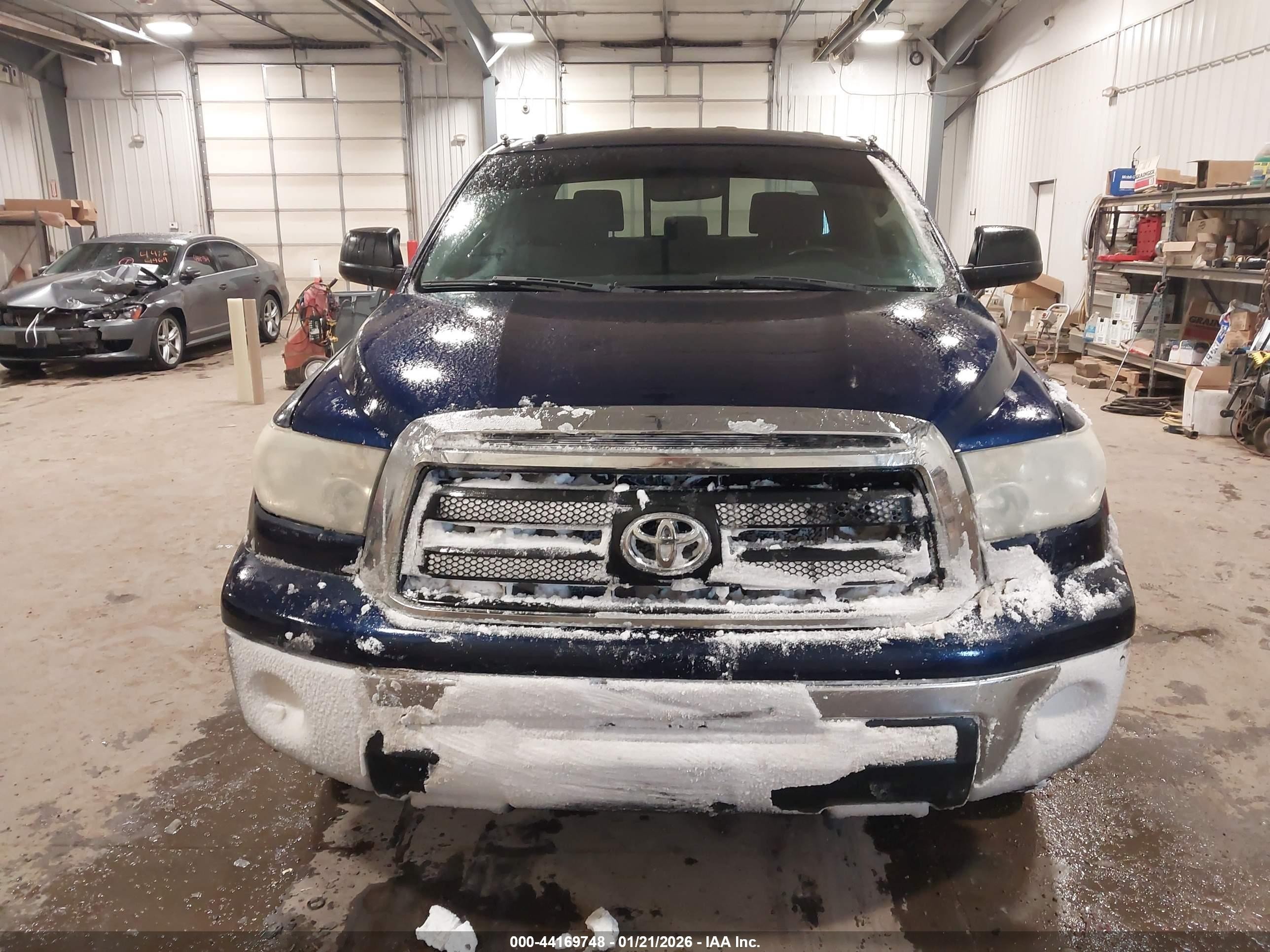 2010 Toyota Tundra Grade 5.7l V8 Синий vin: 5TFUW5F19AX127898