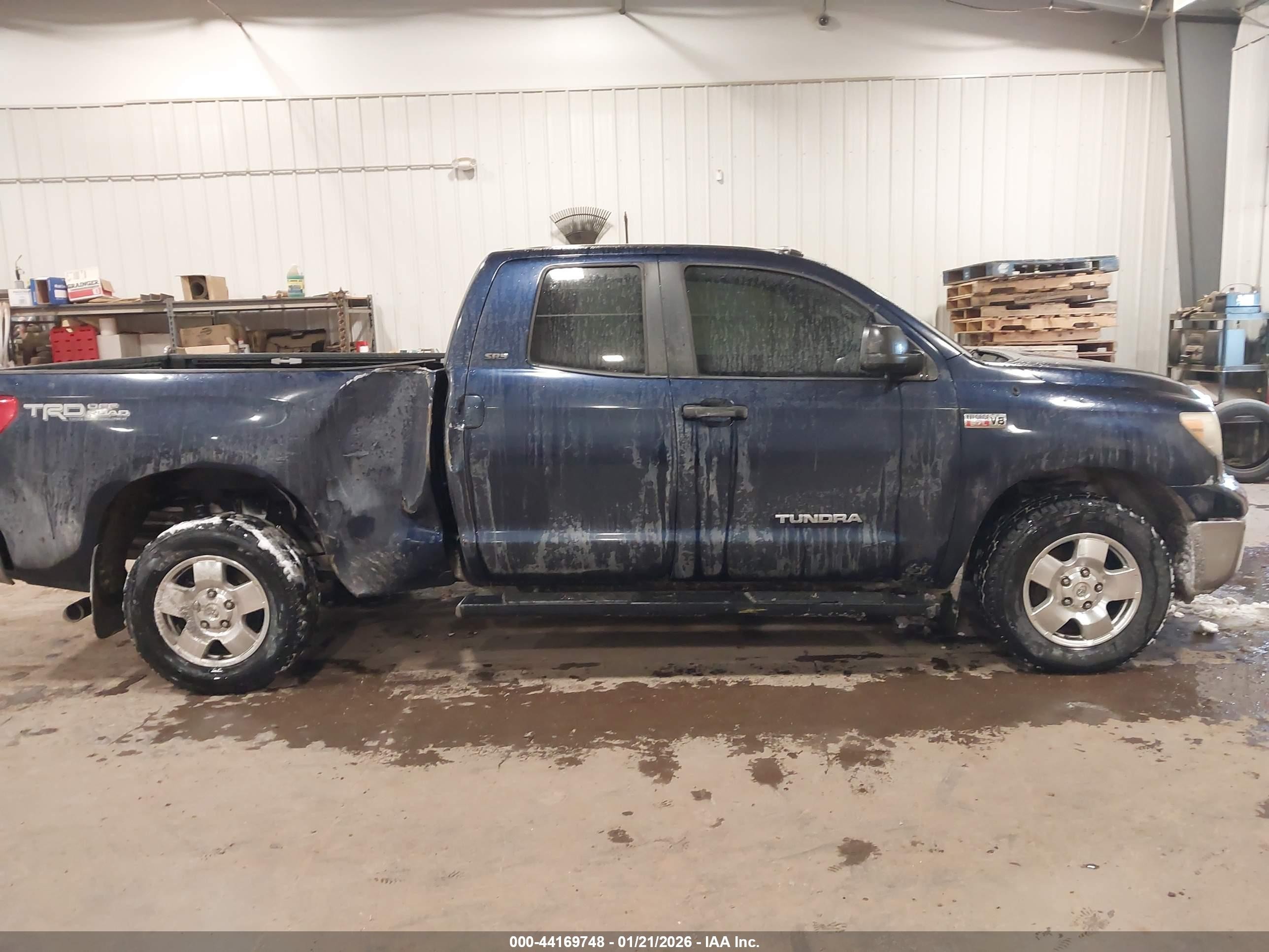 2010 Toyota Tundra Grade 5.7l V8 Синий vin: 5TFUW5F19AX127898