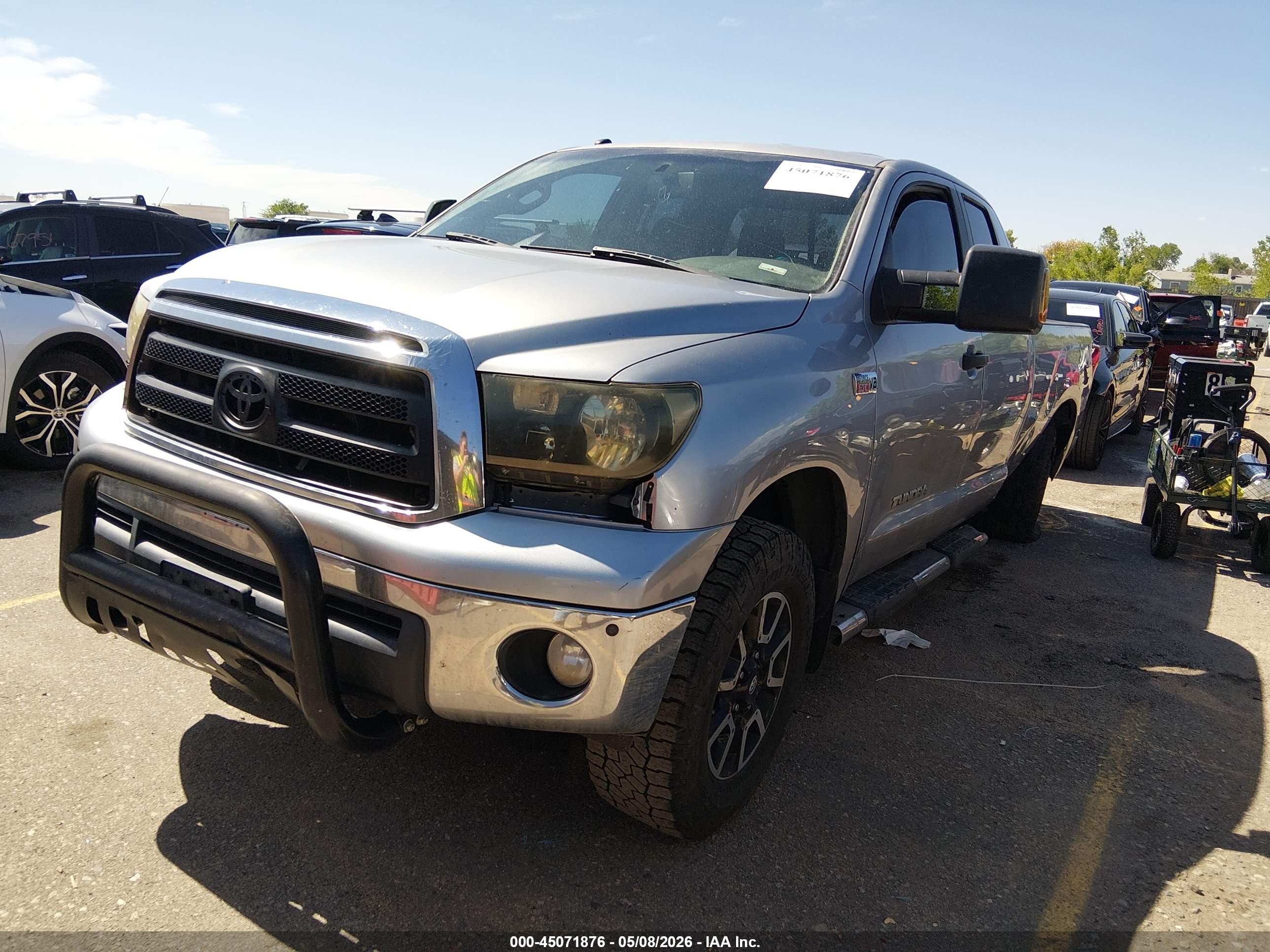 2010 Toyota Tundra Grade 5.7l V8 Серебряный vin: 5TFUW5F19AX141817