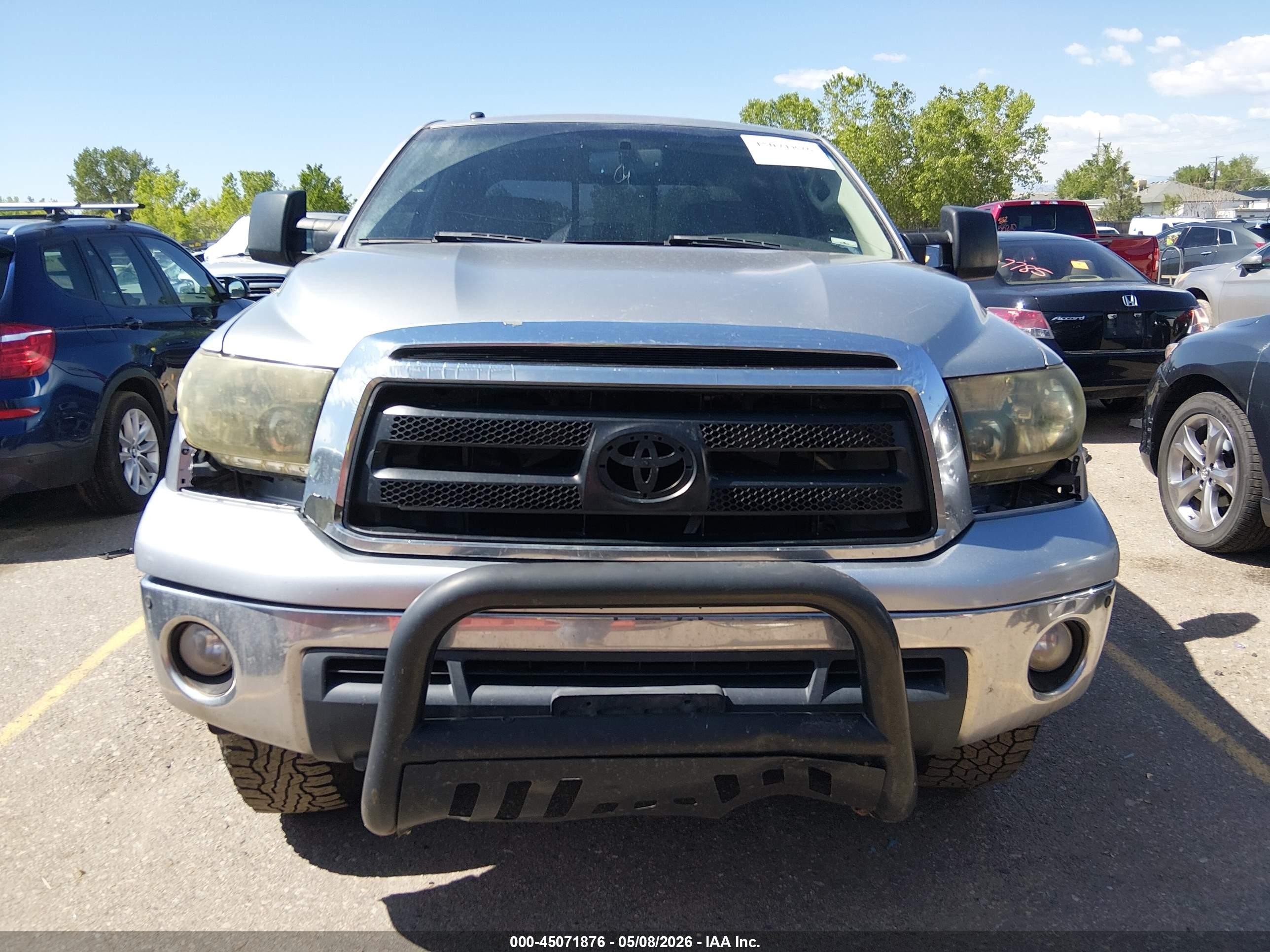 2010 Toyota Tundra Grade 5.7l V8 Серебряный vin: 5TFUW5F19AX141817