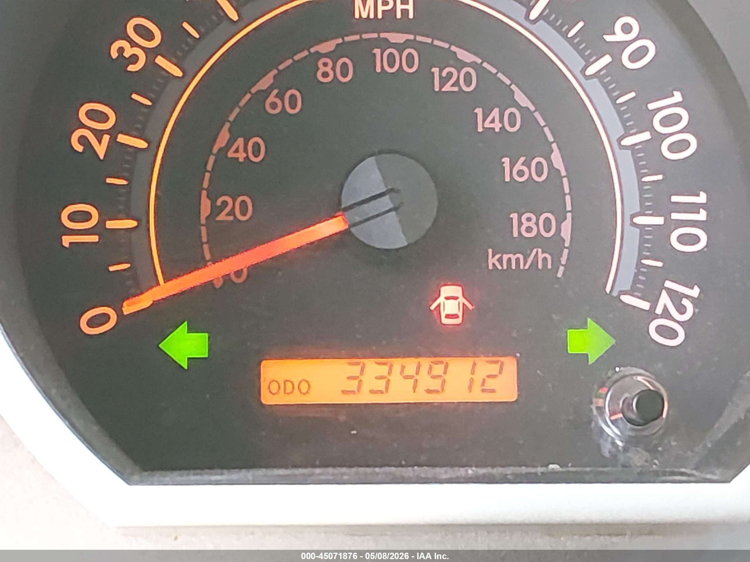 2010 Toyota Tundra Grade 5.7l V8 Серебряный vin: 5TFUW5F19AX141817