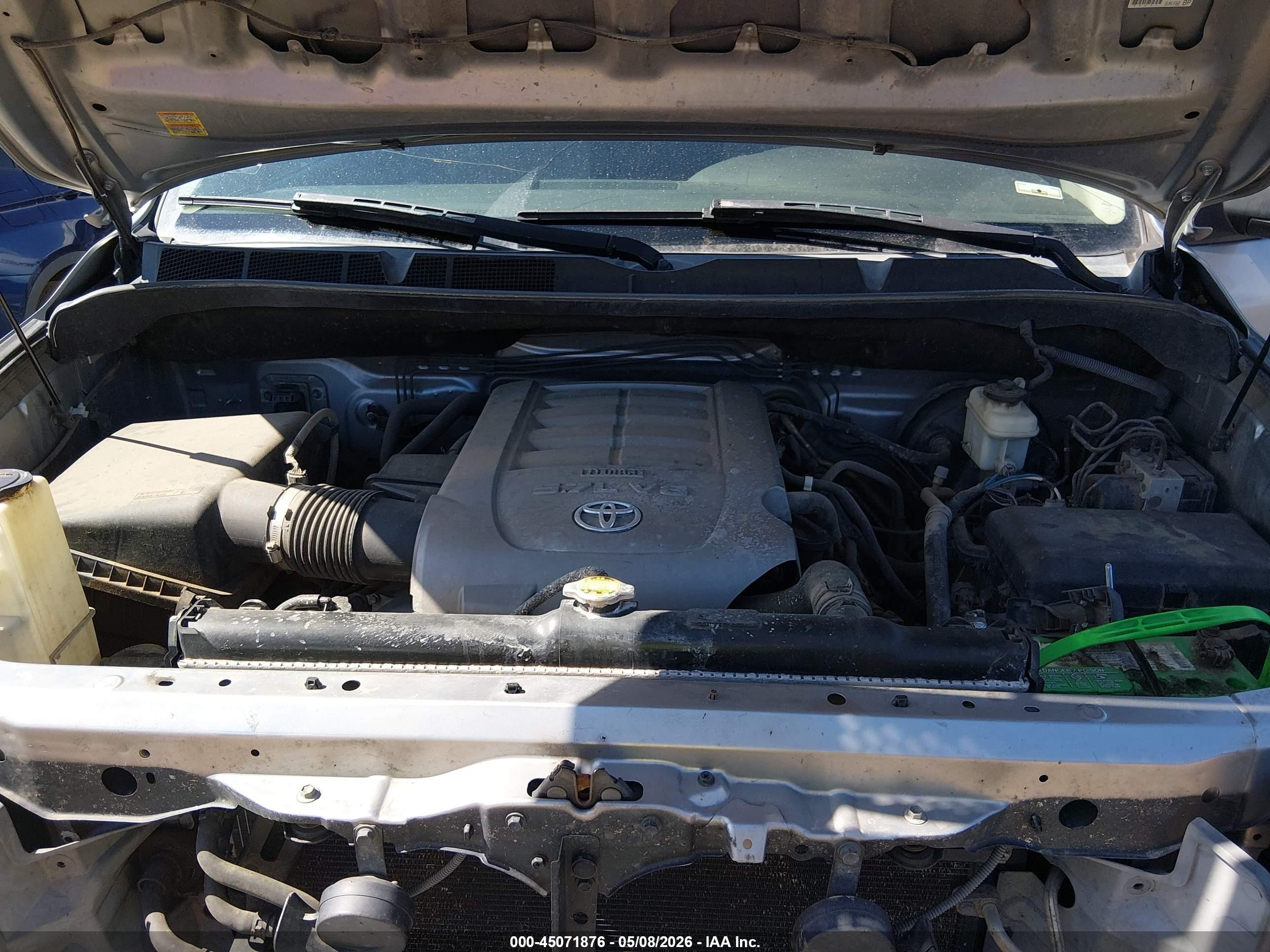 2010 Toyota Tundra Grade 5.7l V8 Серебряный vin: 5TFUW5F19AX141817