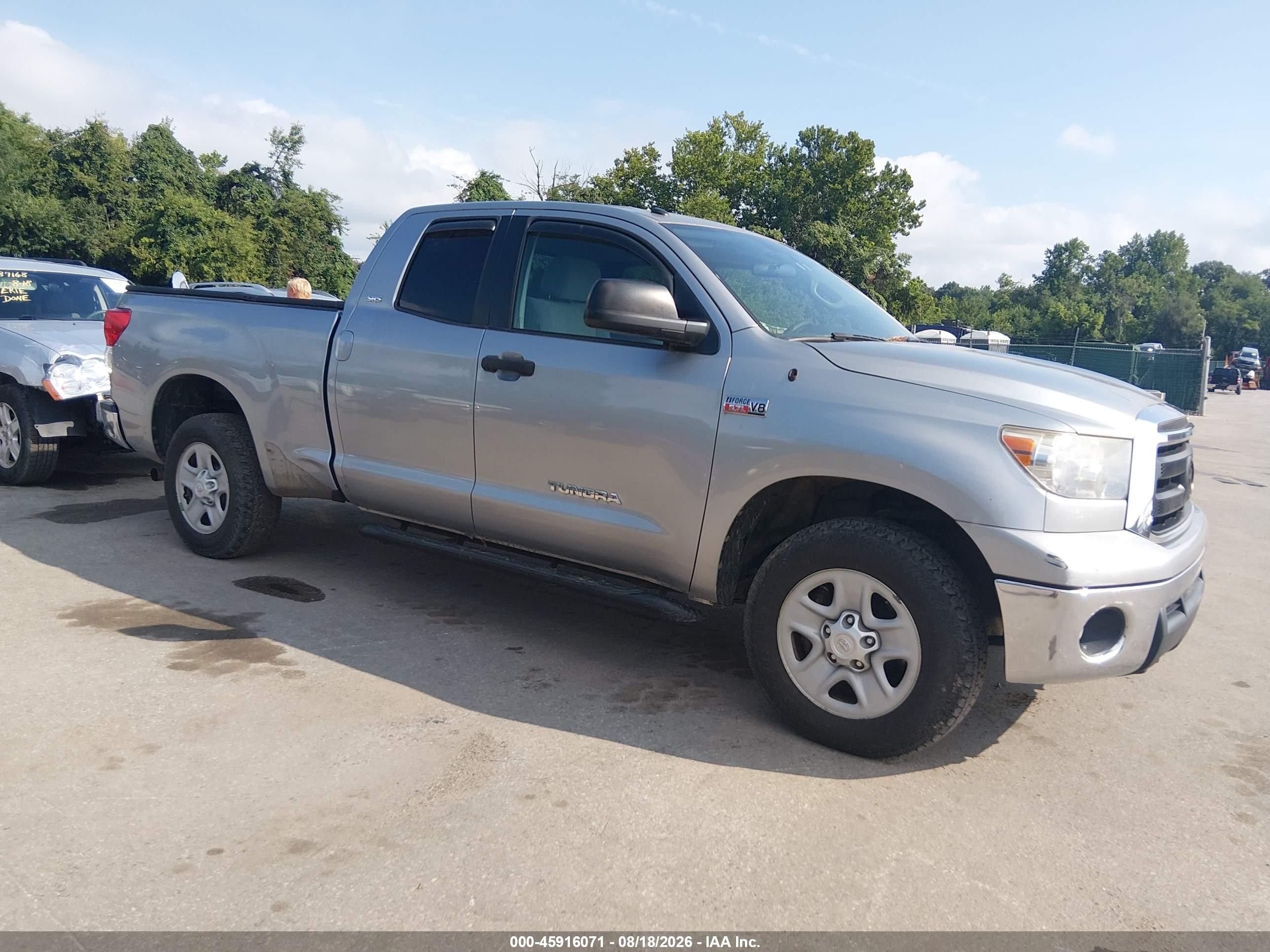 2011 Toyota Tundra Grade 5.7l V8 Серебряный vin: 5TFUW5F19BX161700