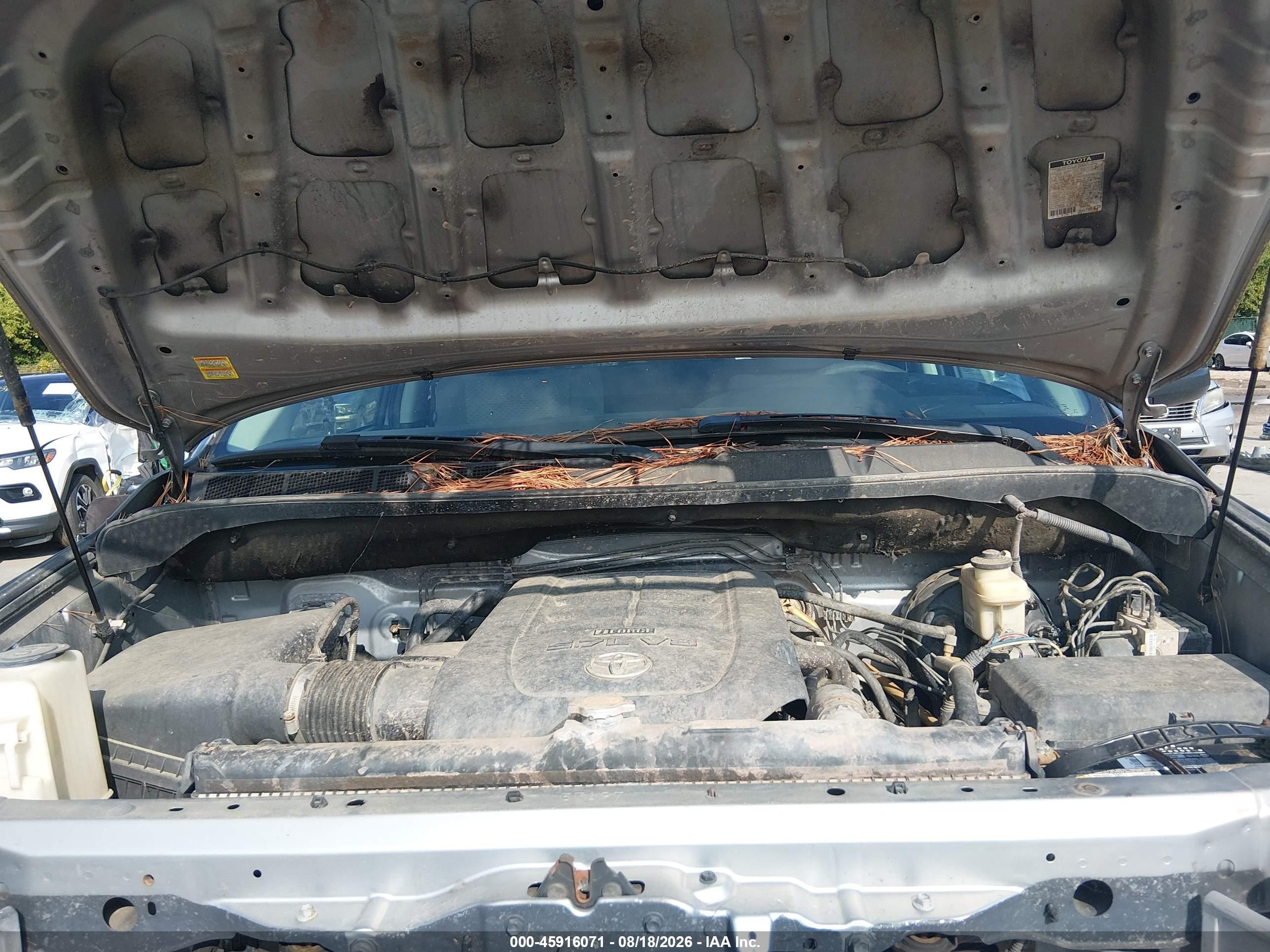 2011 Toyota Tundra Grade 5.7l V8 Silver vin: 5TFUW5F19BX161700