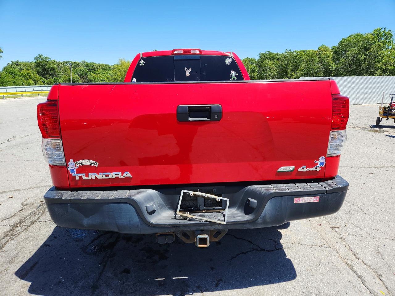 2011 Toyota Tundra Double Cab Sr5 Red vin: 5TFUW5F19BX171207