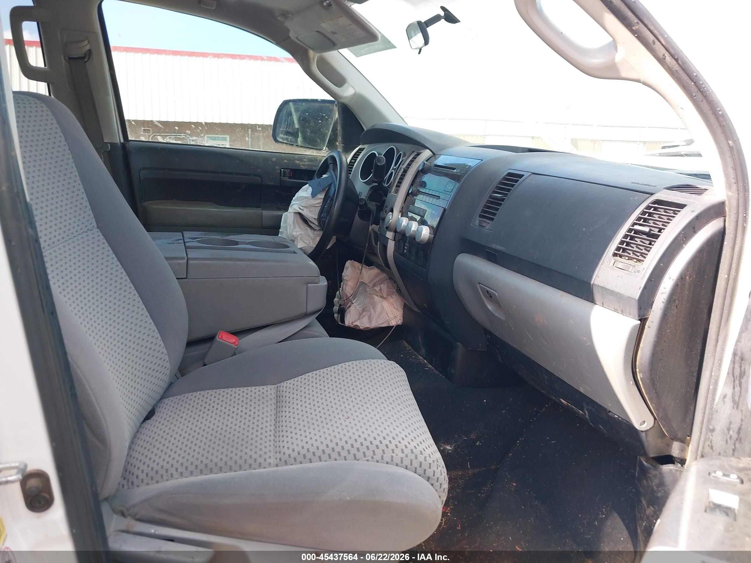2012 Toyota Tundra Grade 5.7l V8 Белый vin: 5TFUW5F19CX263175