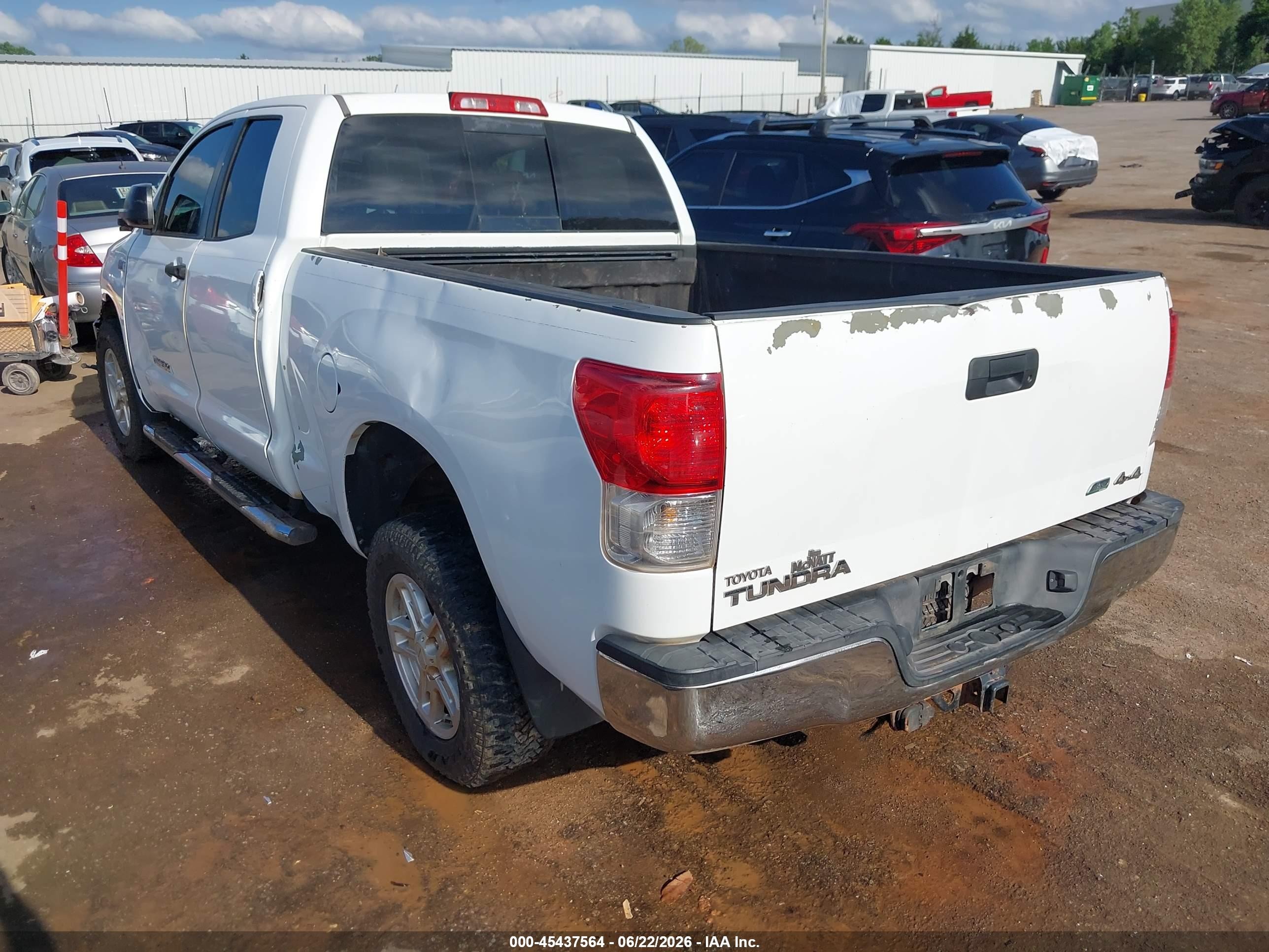 2012 Toyota Tundra Grade 5.7l V8 Белый vin: 5TFUW5F19CX263175