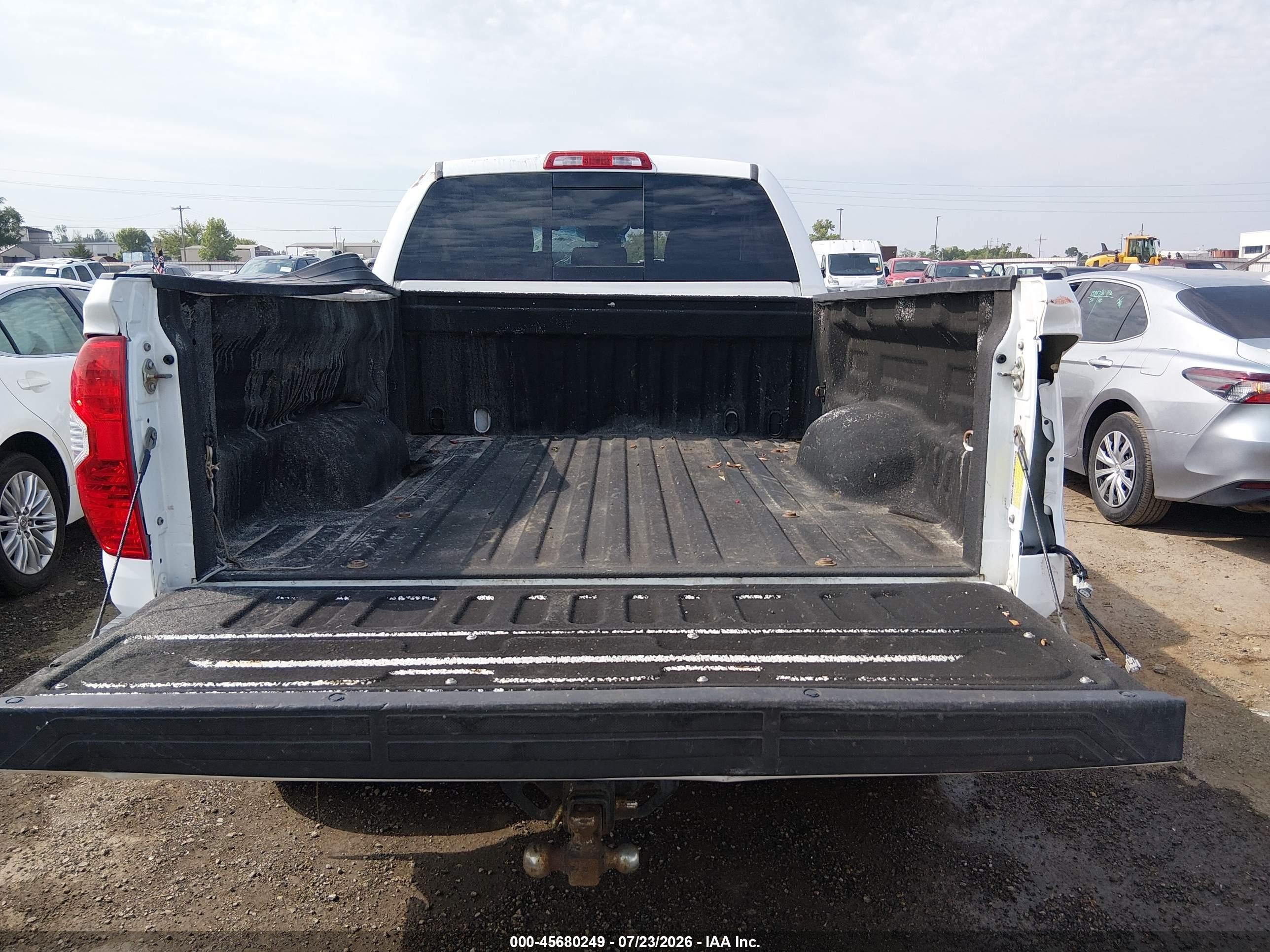 2014 Toyota Tundra Sr5 5.7l V8 White vin: 5TFUW5F19EX336869
