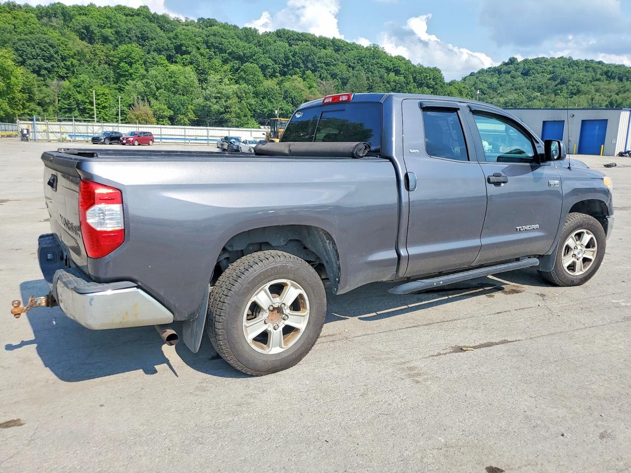2015 Toyota Tundra Sr5 Gray vin: 5TFUW5F19FX438657