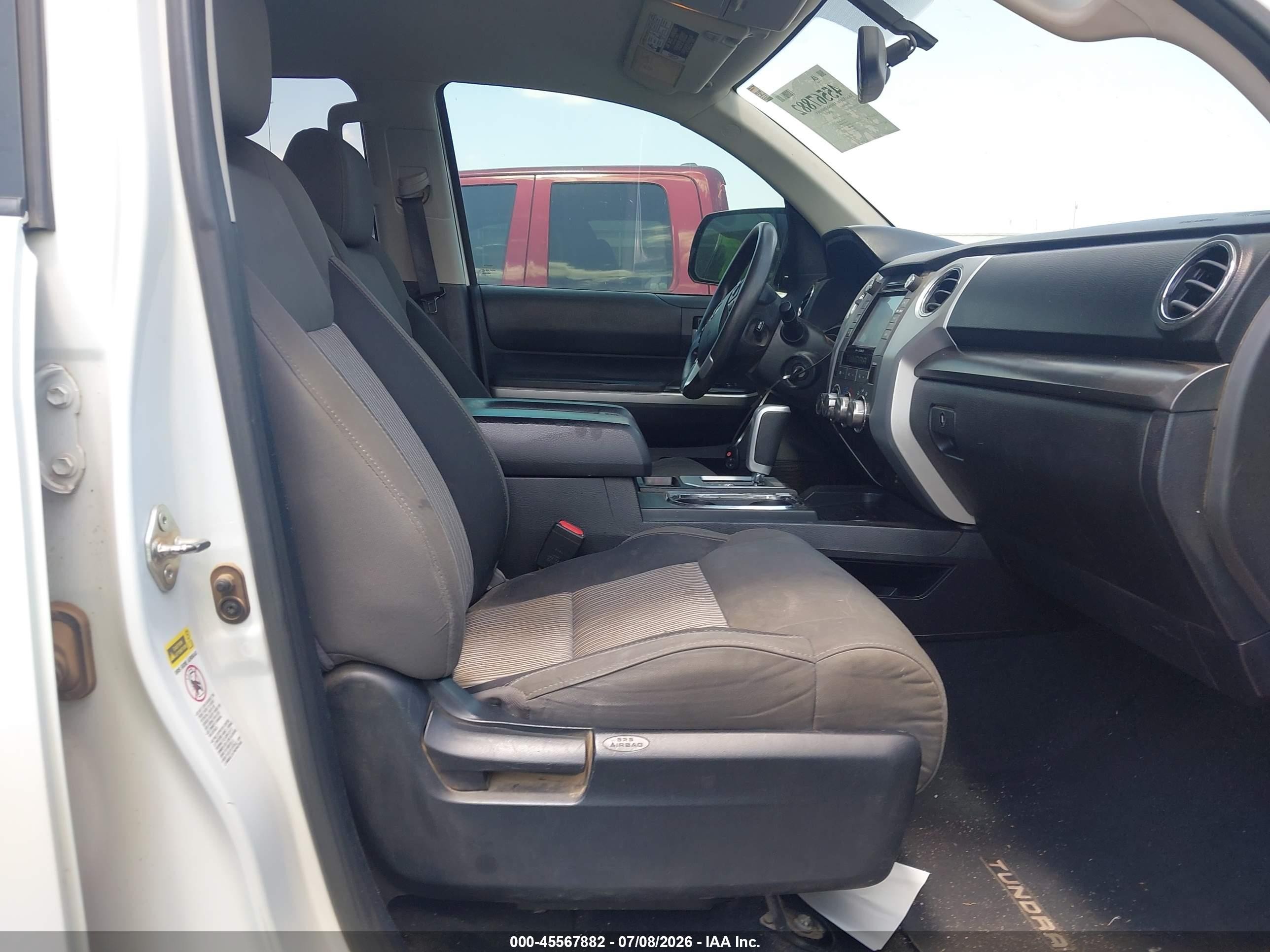 2015 Toyota Tundra Sr5 5.7l V8 Белый vin: 5TFUW5F19FX459895