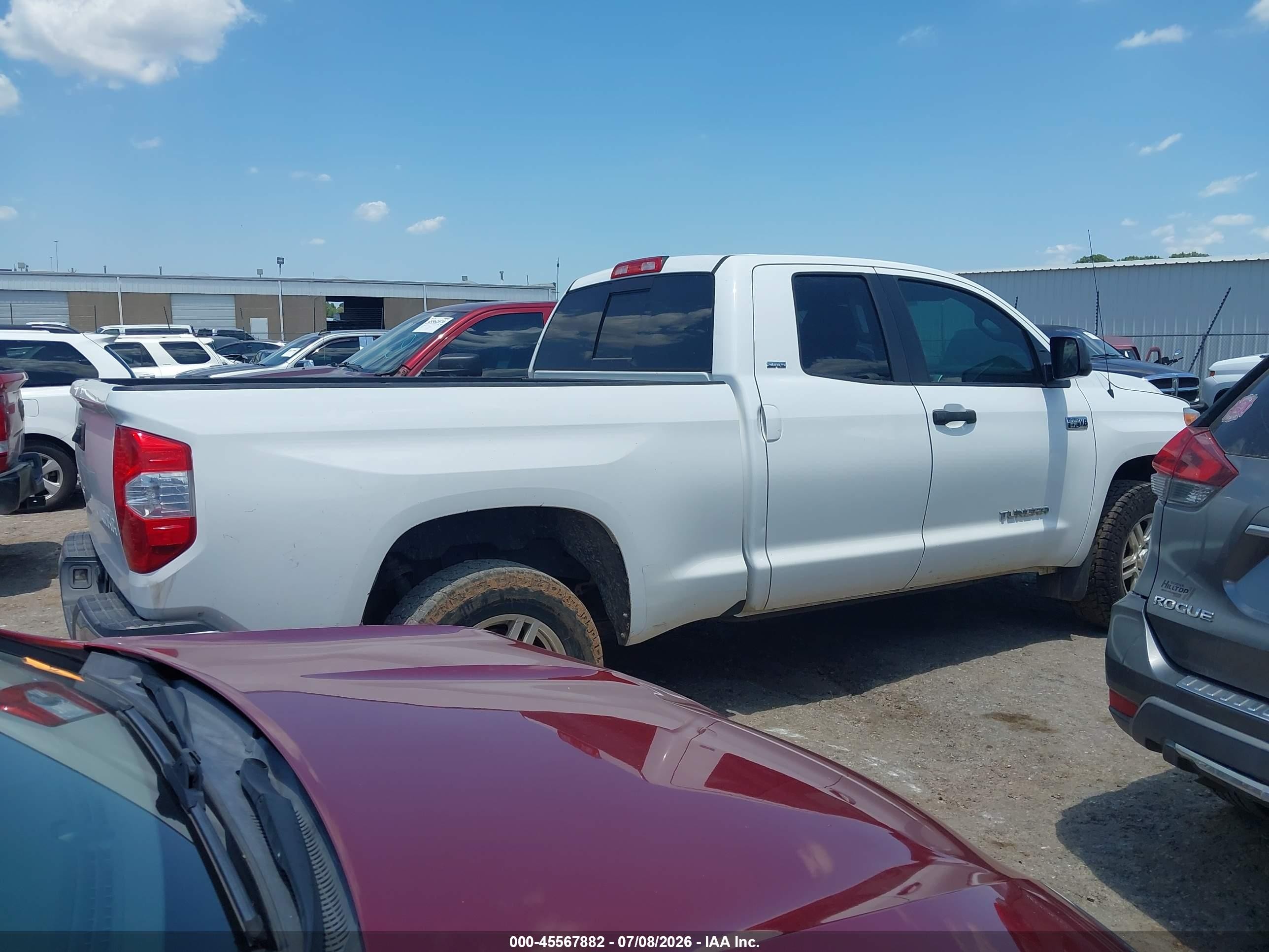 2015 Toyota Tundra Sr5 5.7l V8 Белый vin: 5TFUW5F19FX459895
